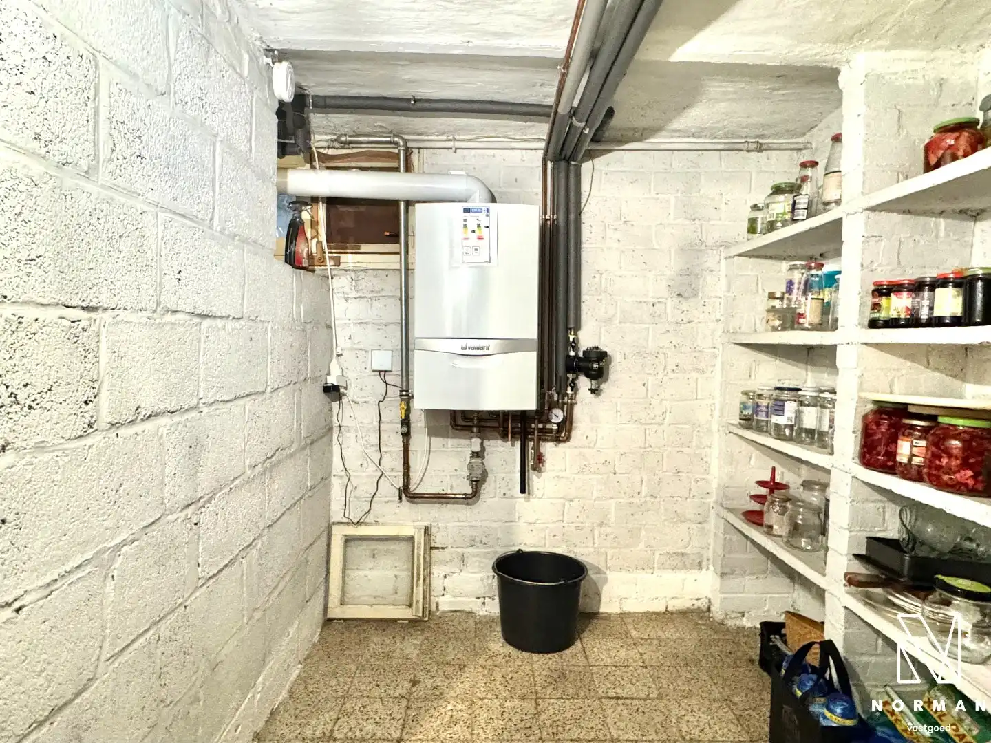 Instapklare woning te koop in Bavikhove met 3 slaapkamers, 2 badkamers en werkatlier op rustige, landelijke ligging! foto 11
