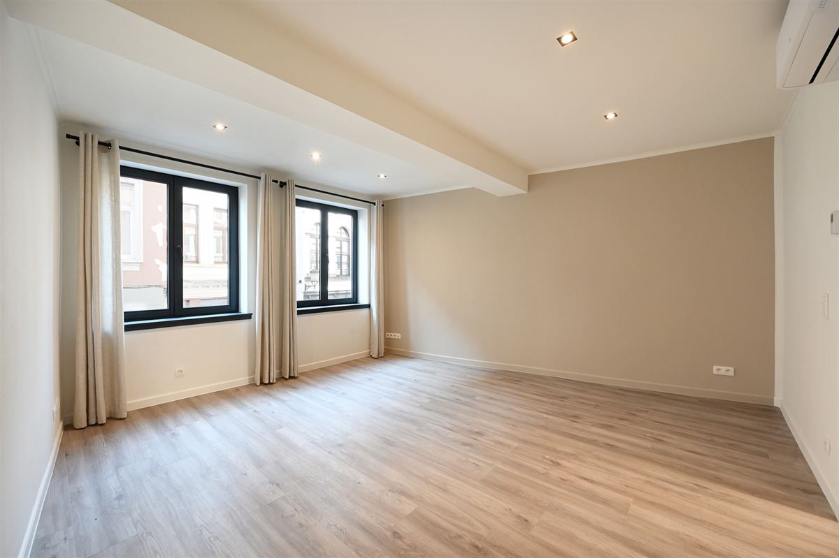 Gerenoveerd appartement met 1 slaapkamer foto 6