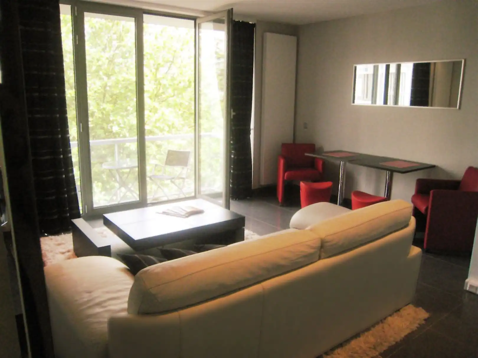 Gemeubeld appartement met 1 slaapkamer en terras foto 8