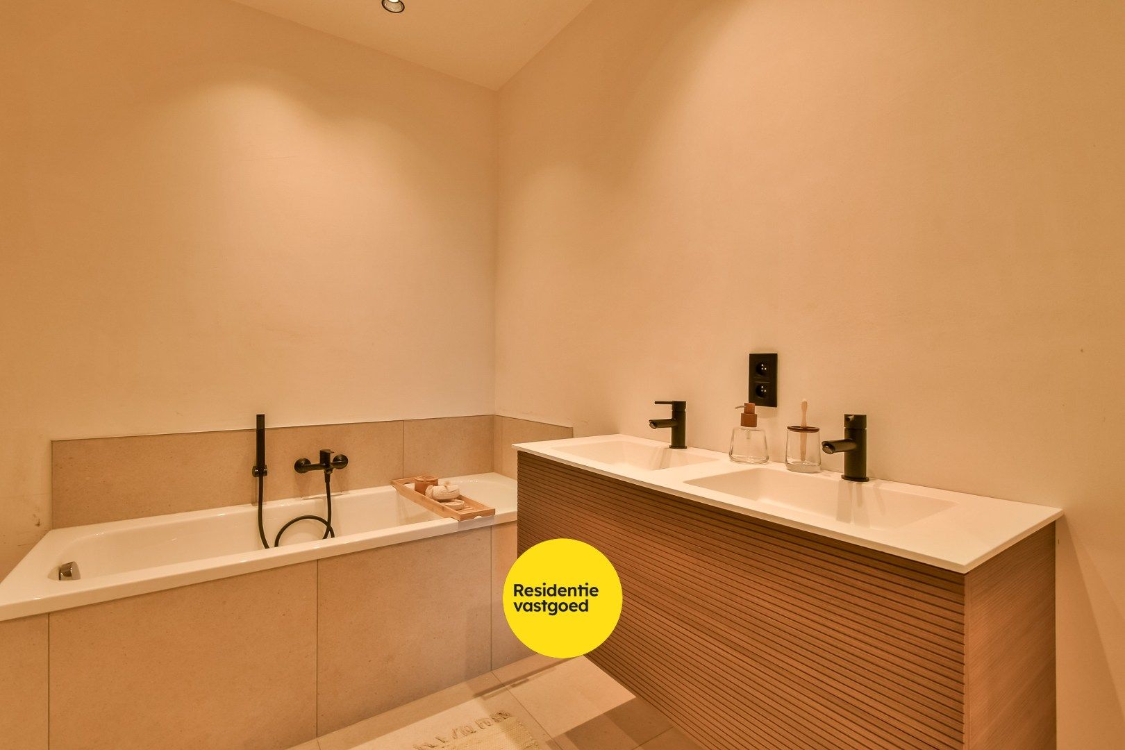 Ruime en kwalitatieve nieuwbouwwoning! foto 17