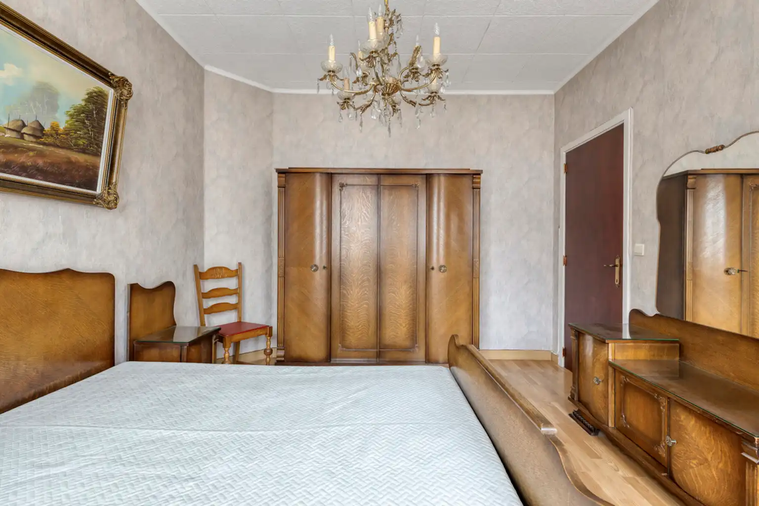 Bel-étagewoning met garage foto 11