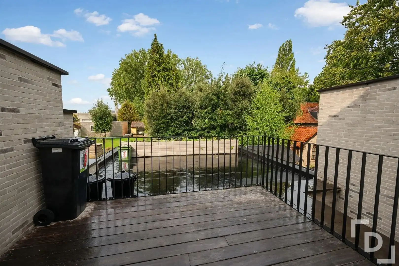 Duplex appartement met 3 slaapkamers. foto 4