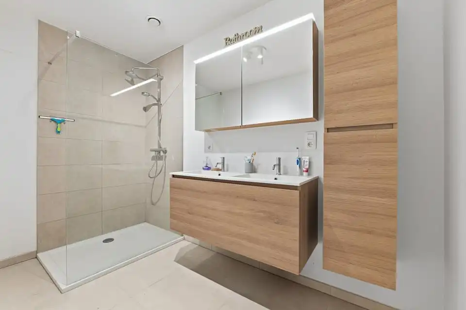 INSTAPKLARE WONING OP EEN TOPLIGGING IN SINT-TRUIDEN foto 24