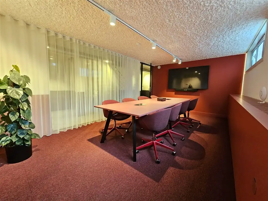 Moderne full service kantoren langs Brugsevaart foto 3