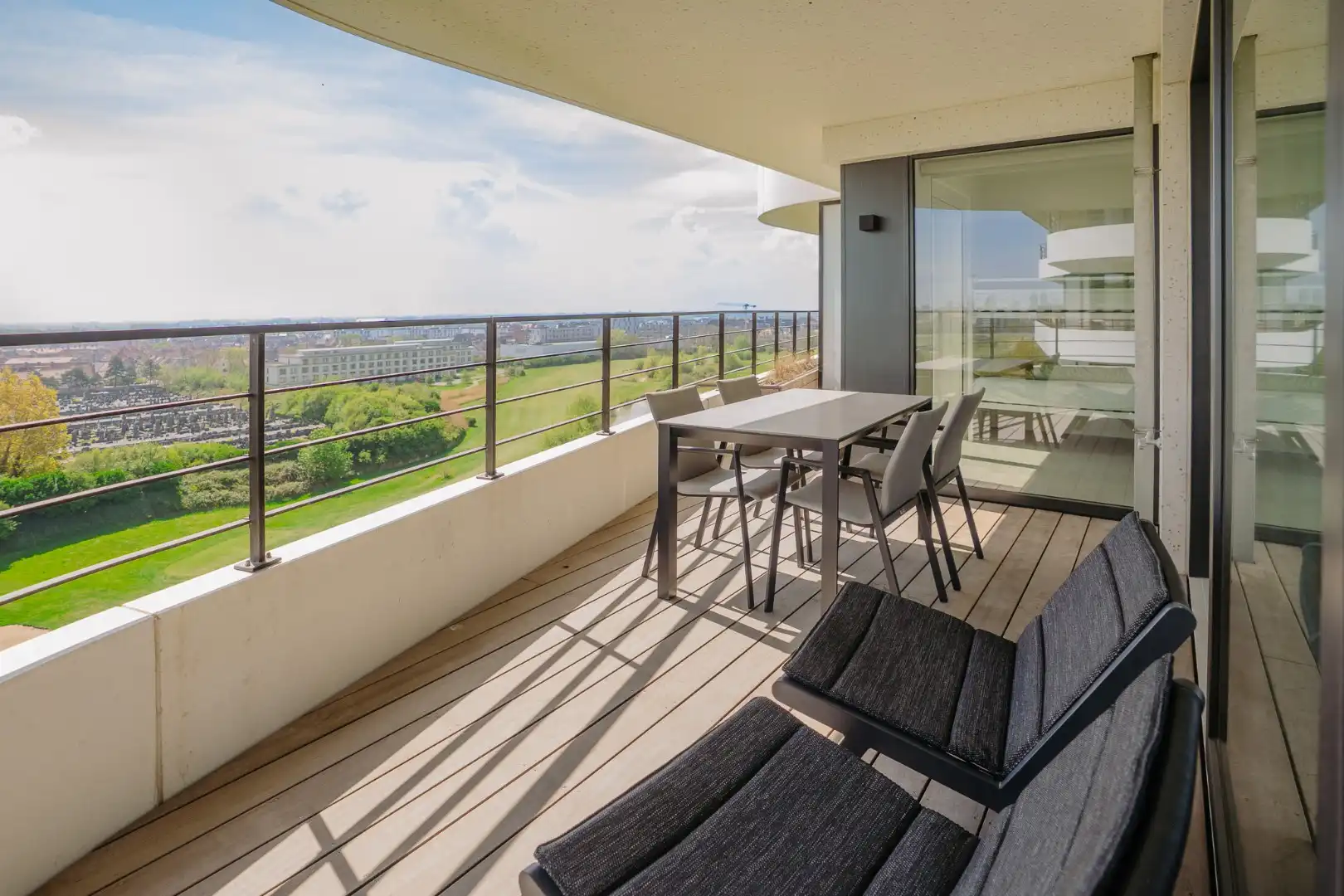 HIGH END 3 SLPK APP - TERRAS - ZICHT OP GOLF foto 3