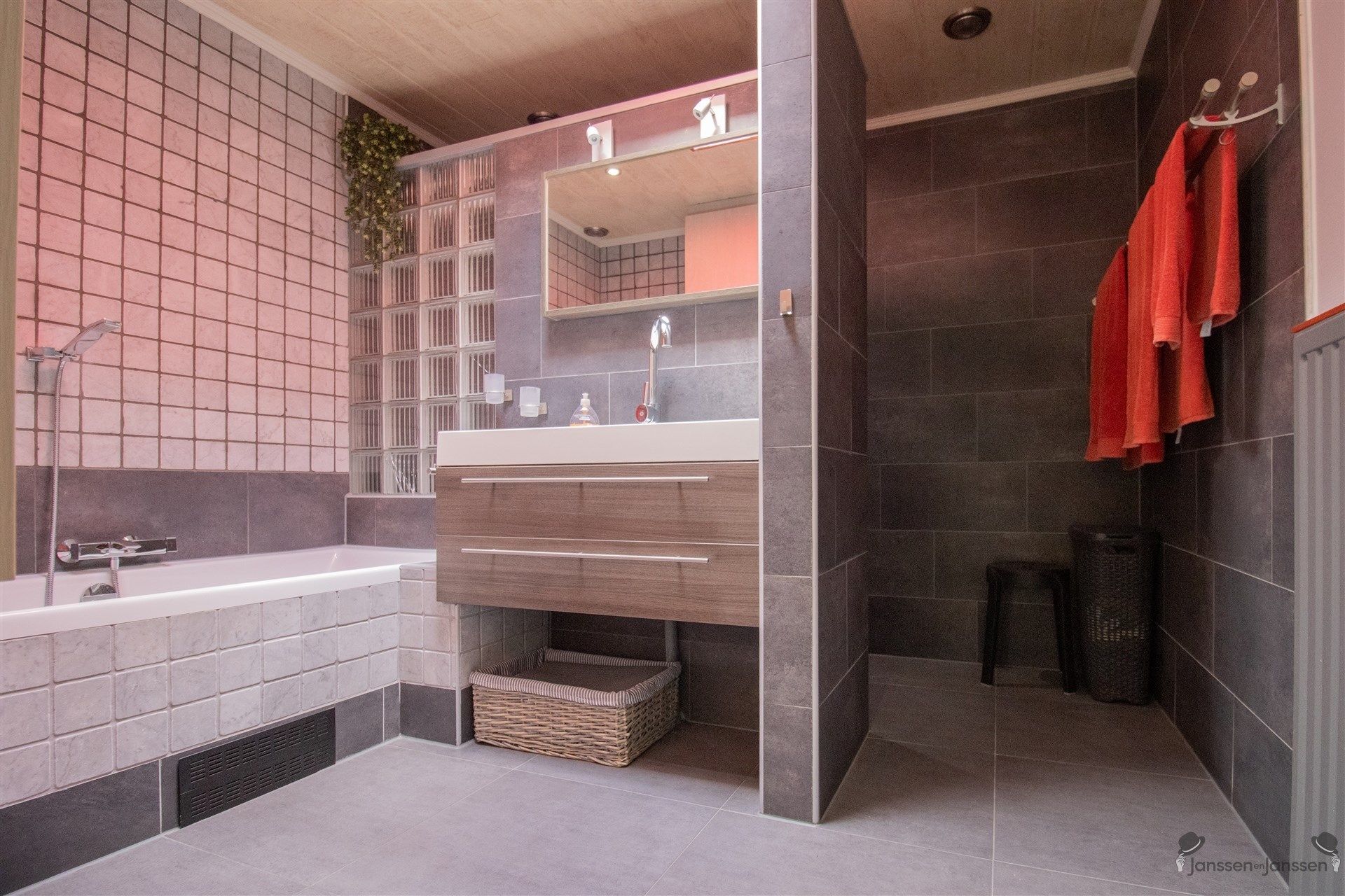 Rustig gelegen halfopen bebouwing op 510 m² foto 14