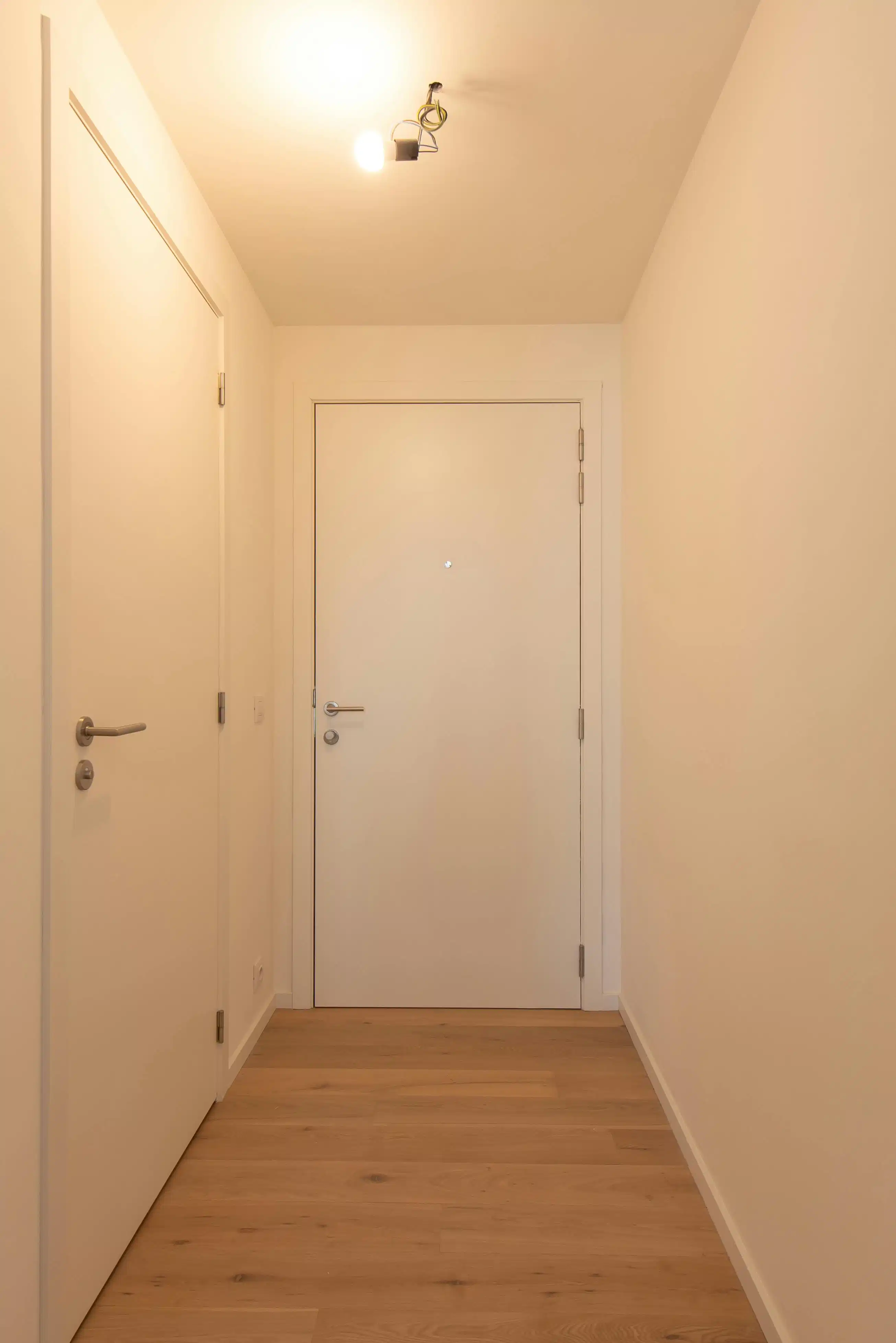 Lichtrijk nieuwbouw 1-slaapkamer appartement te Oostende foto 20