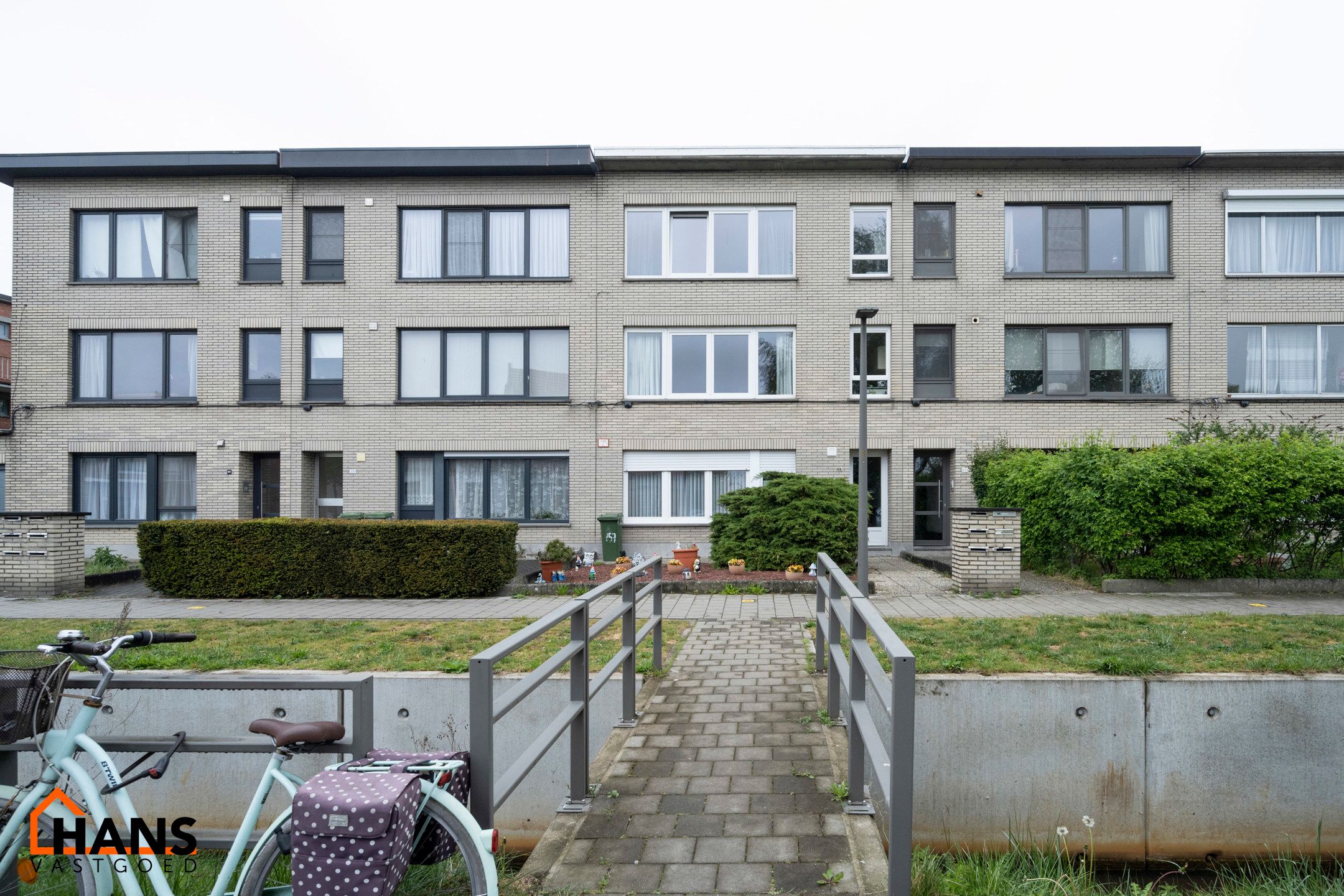Verzorgd appartement. foto {{pictureIndex}}