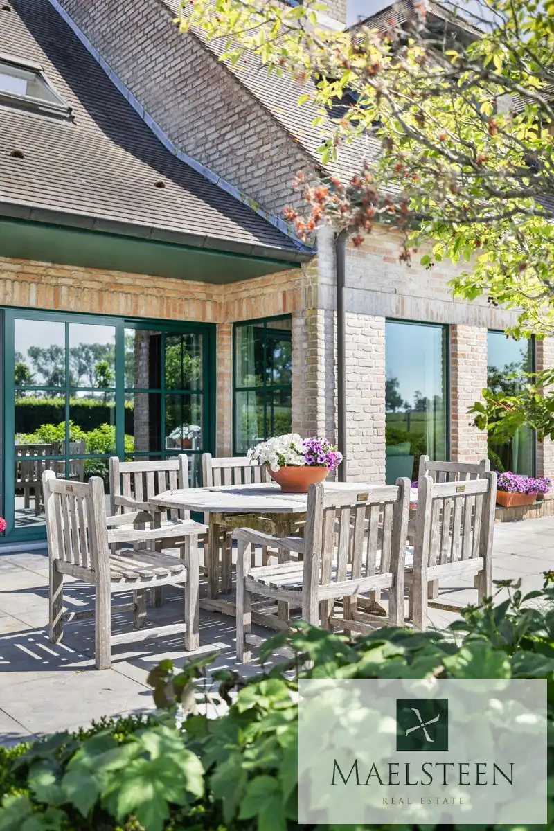 Boerderij op 1,5ha op de flank van Oedelem-berg  foto 42