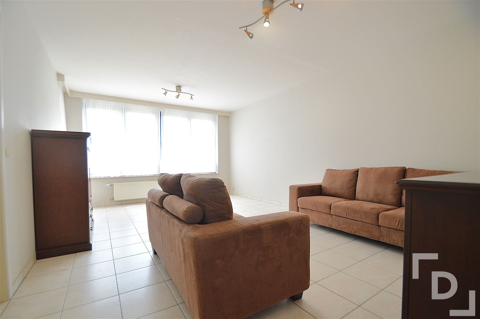 Appartement te huur op centrale locatie te Ieper. foto 4