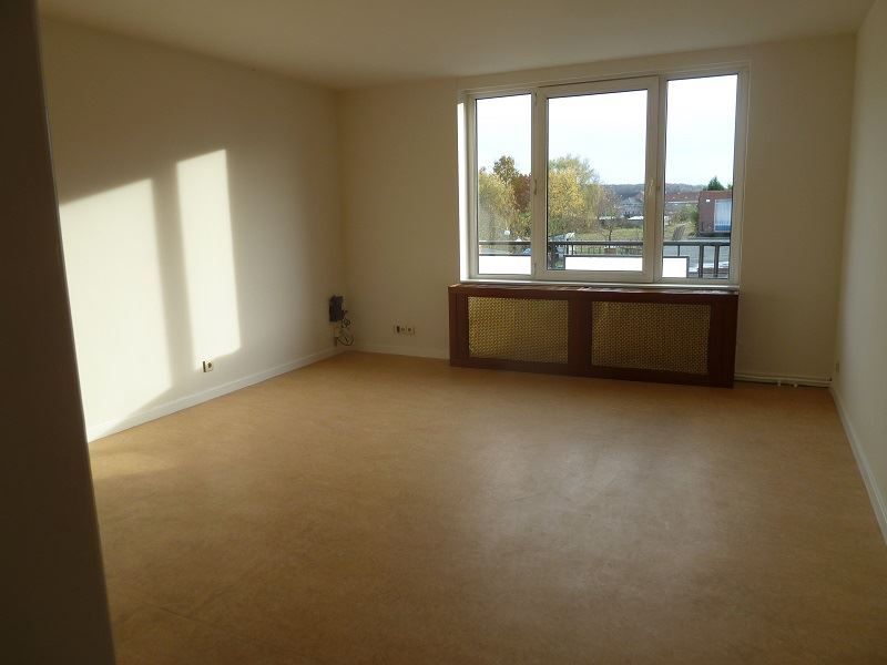 Zeer goed gelegen appartement met aparte garage! foto 6