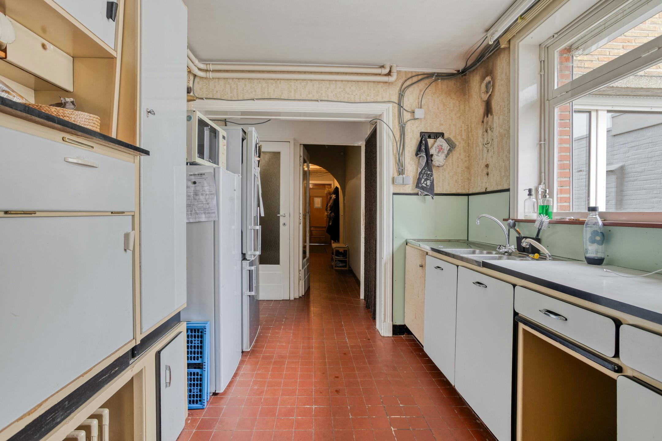 Lichtrijk huis met 4 slaapkamers en zuidwest gerichte tuin in Ieper foto 14