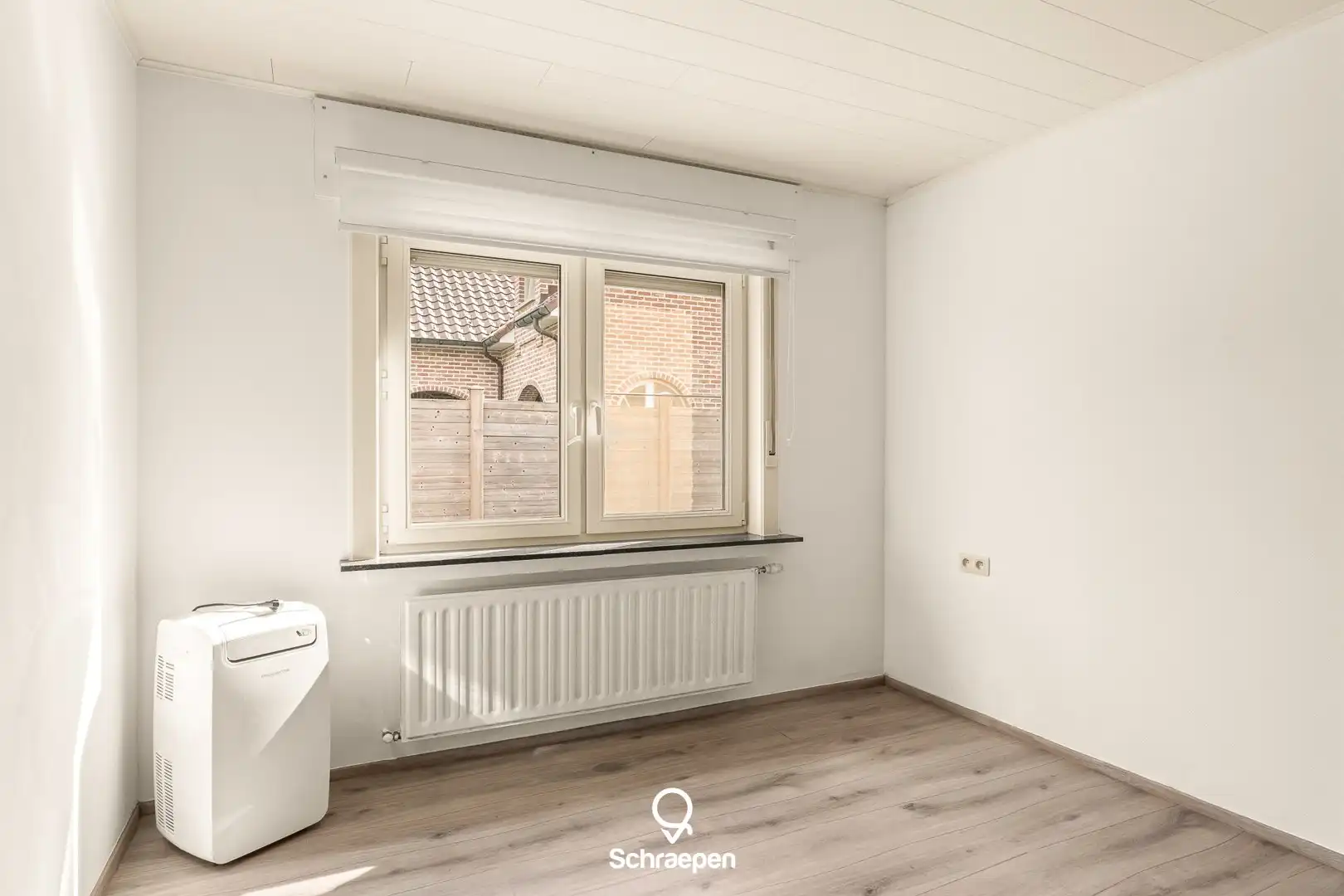 Gelijkvloerse instapklare woning met 3 slpks op zuidwestelijk georiënteerd perceel van circa 8,5 are! foto 11