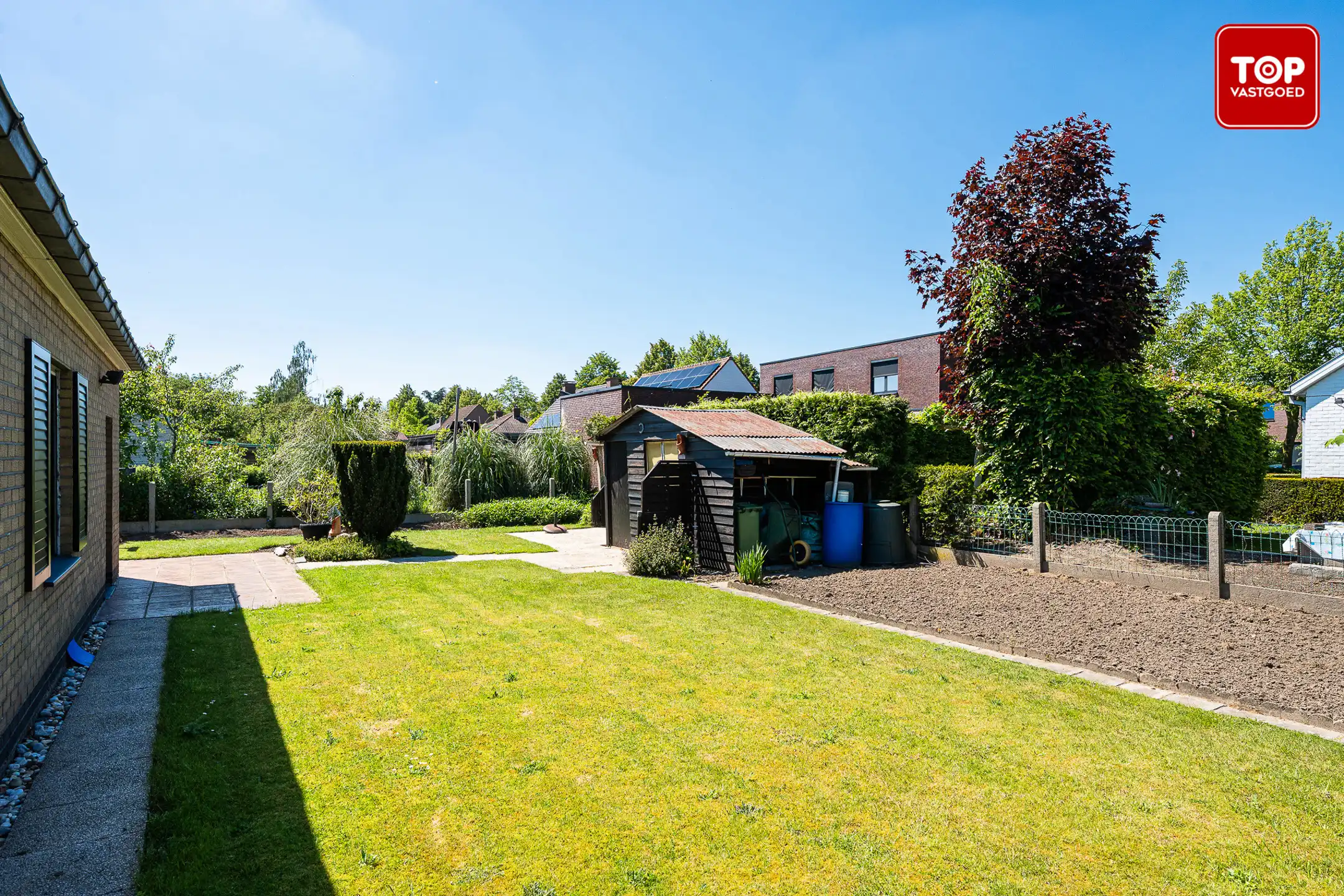 Op te frissen bungalow met 3 ruime slaapkamers en een zonnige tuin van circa 500 m² foto 22