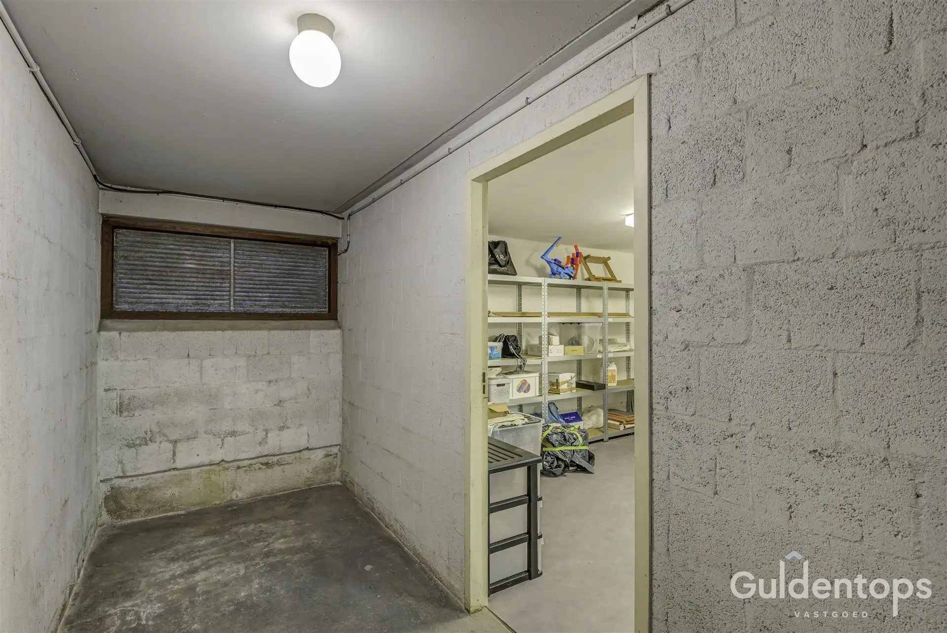 Modern ruim gelijkvloers (2 slk) appartement met ruime tuin foto 25