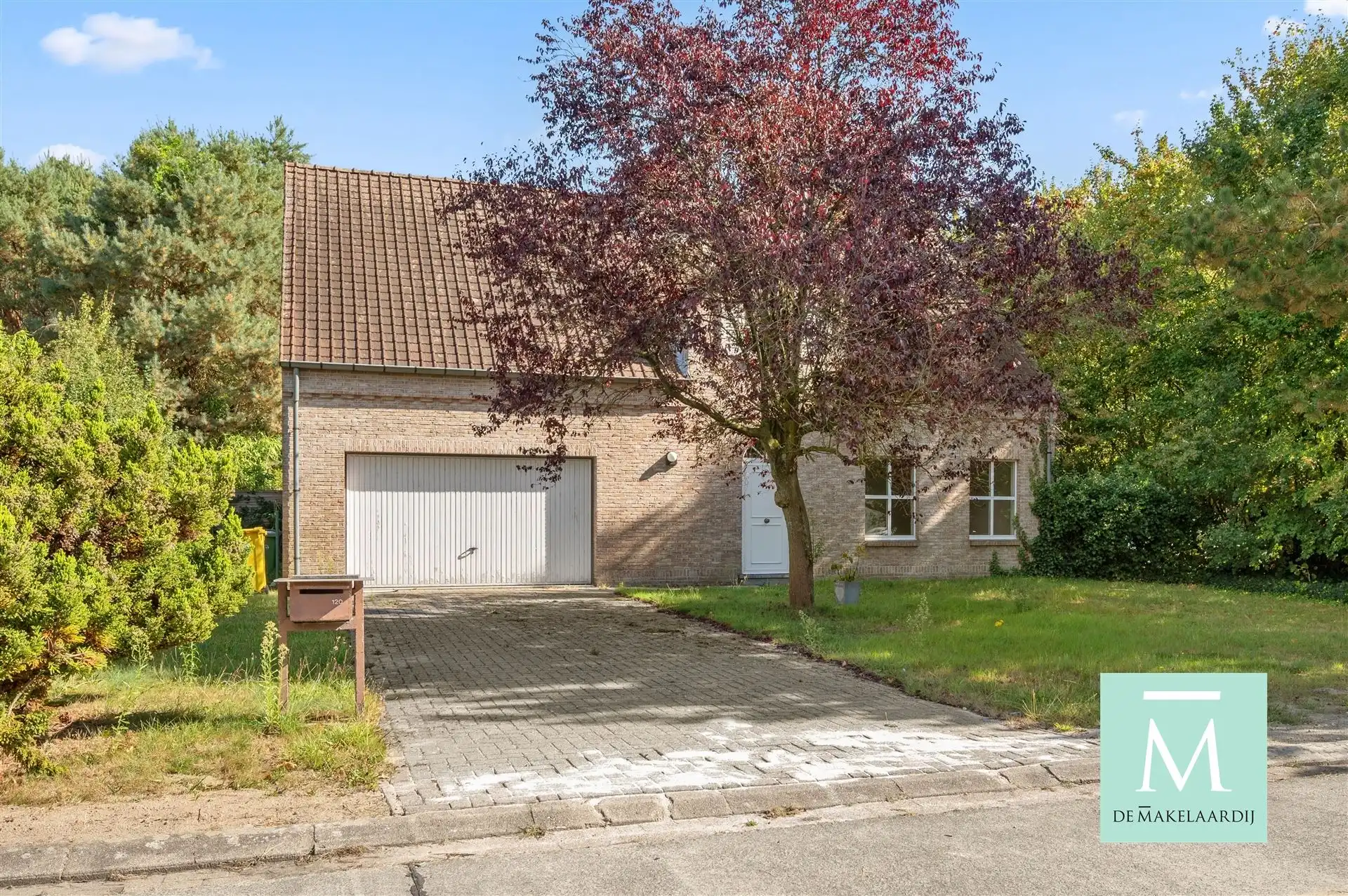 Charmante woning met 3 slaapkamers gelegen in een rustige buurt foto 2