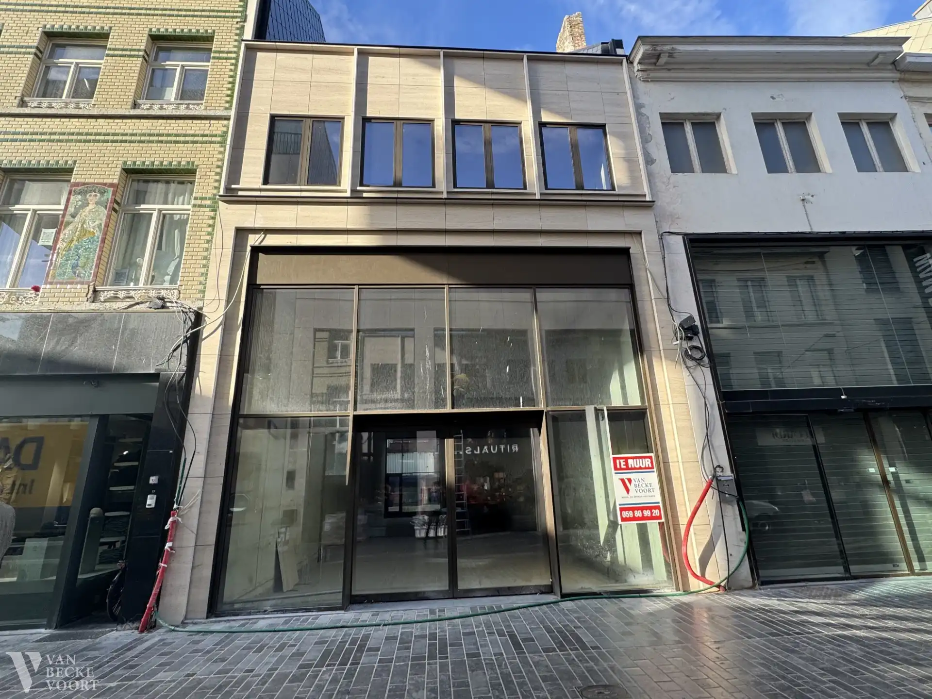 HANDELSPAND 147m² OP AAA-LOCATIE KAPELLESTRAAT foto {{pictureIndex}}