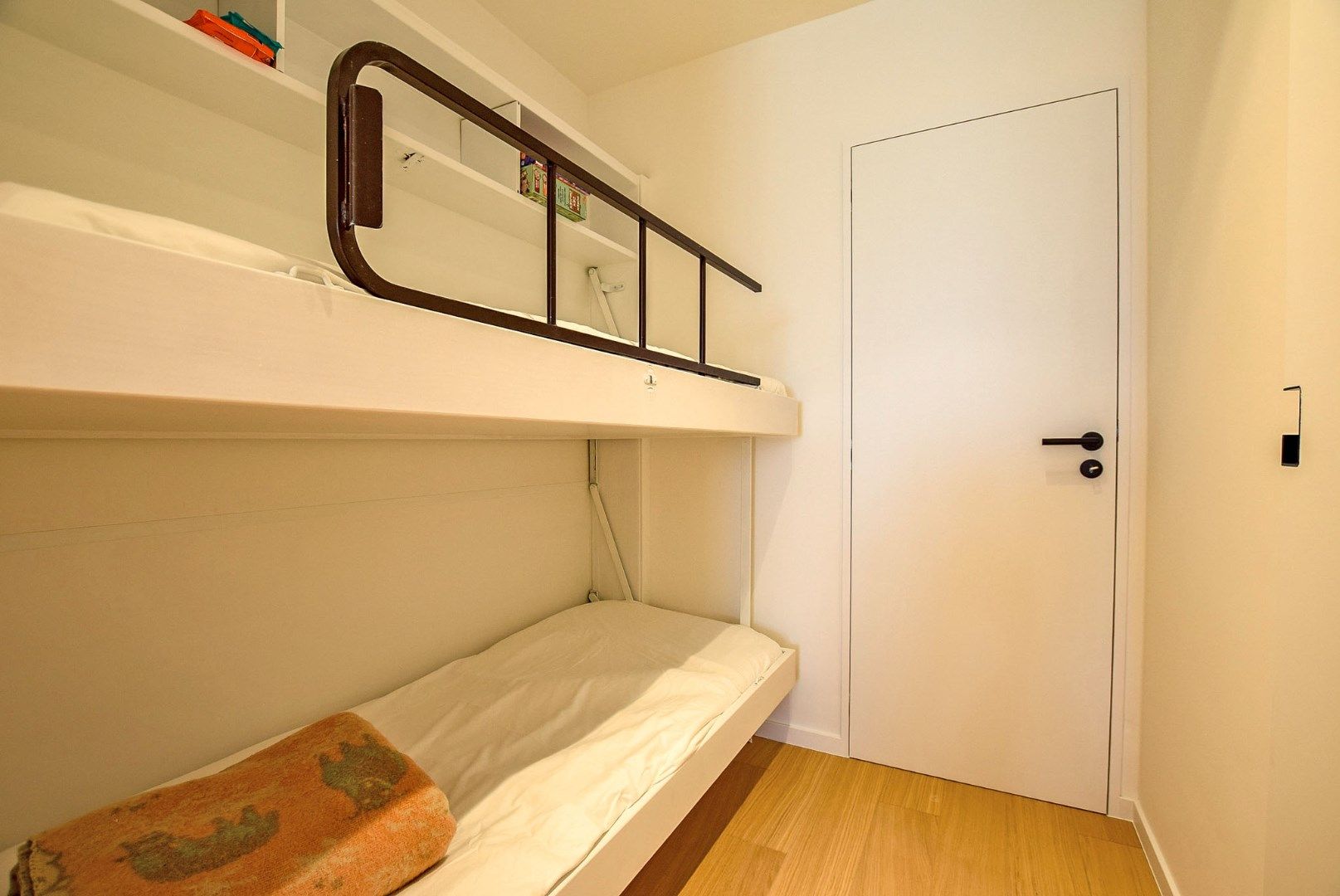 Totaal gerenoveerd appartement met FRONTAAL zeezicht te Koksijde -Bad.  foto 14