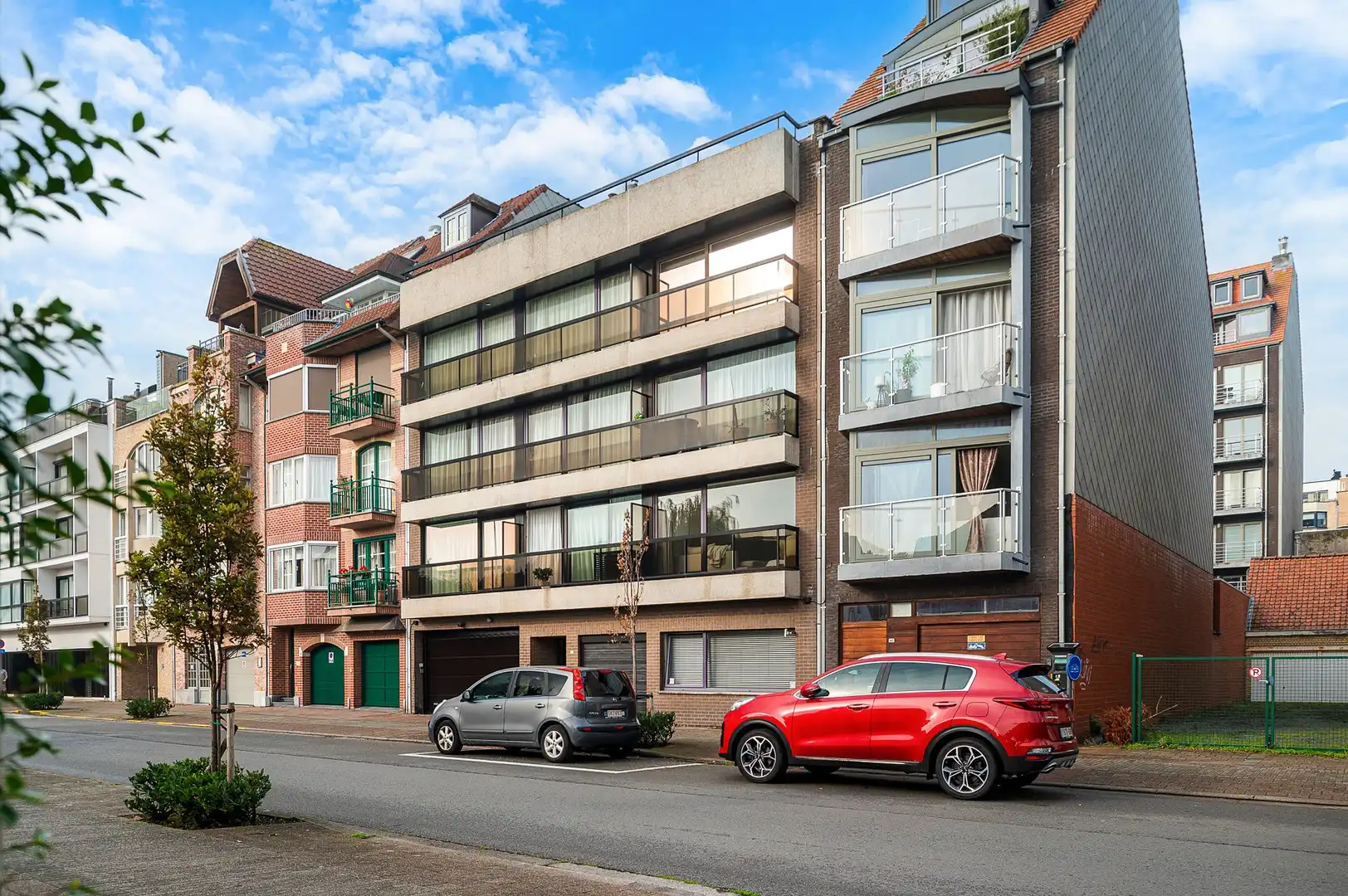 Mooi vernieuwd appartement met open uitzicht en 3 slaapkamers. foto 24