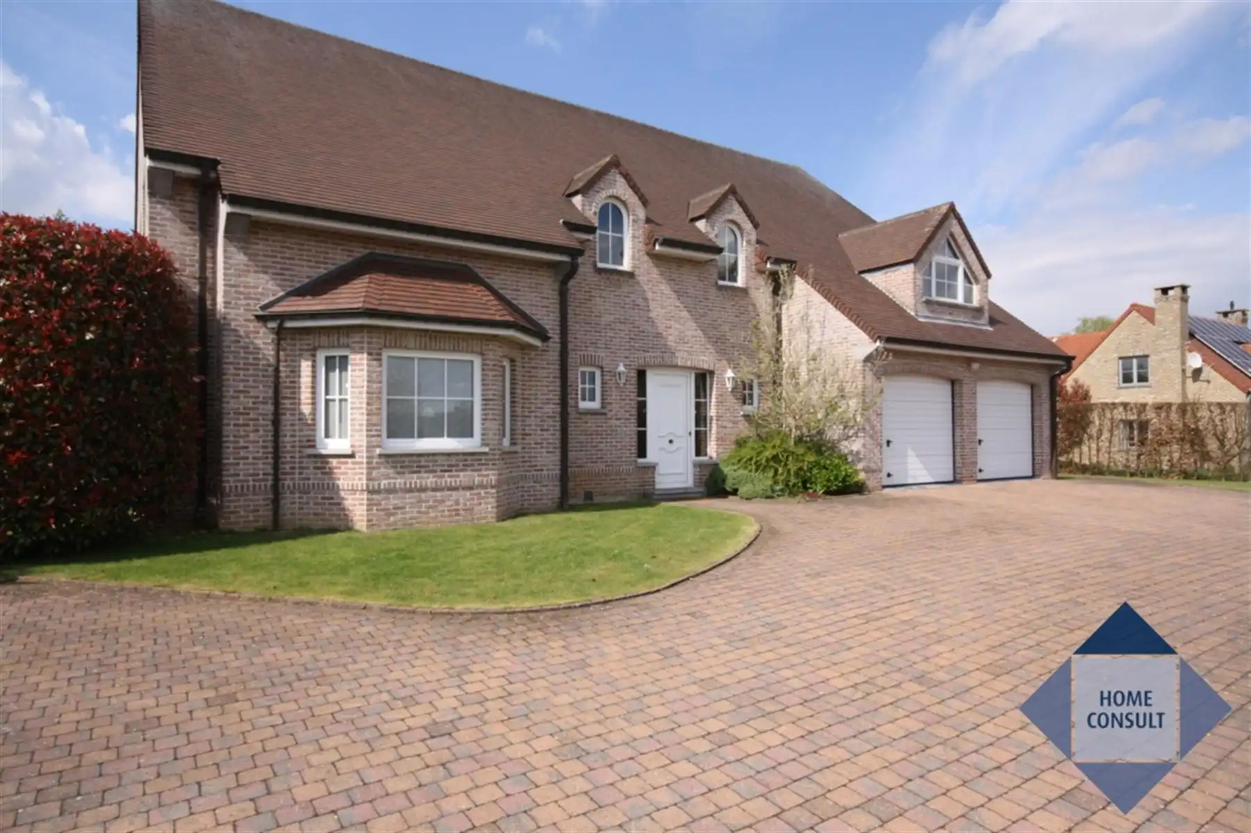 Villa te huur foto {{pictureIndex}}