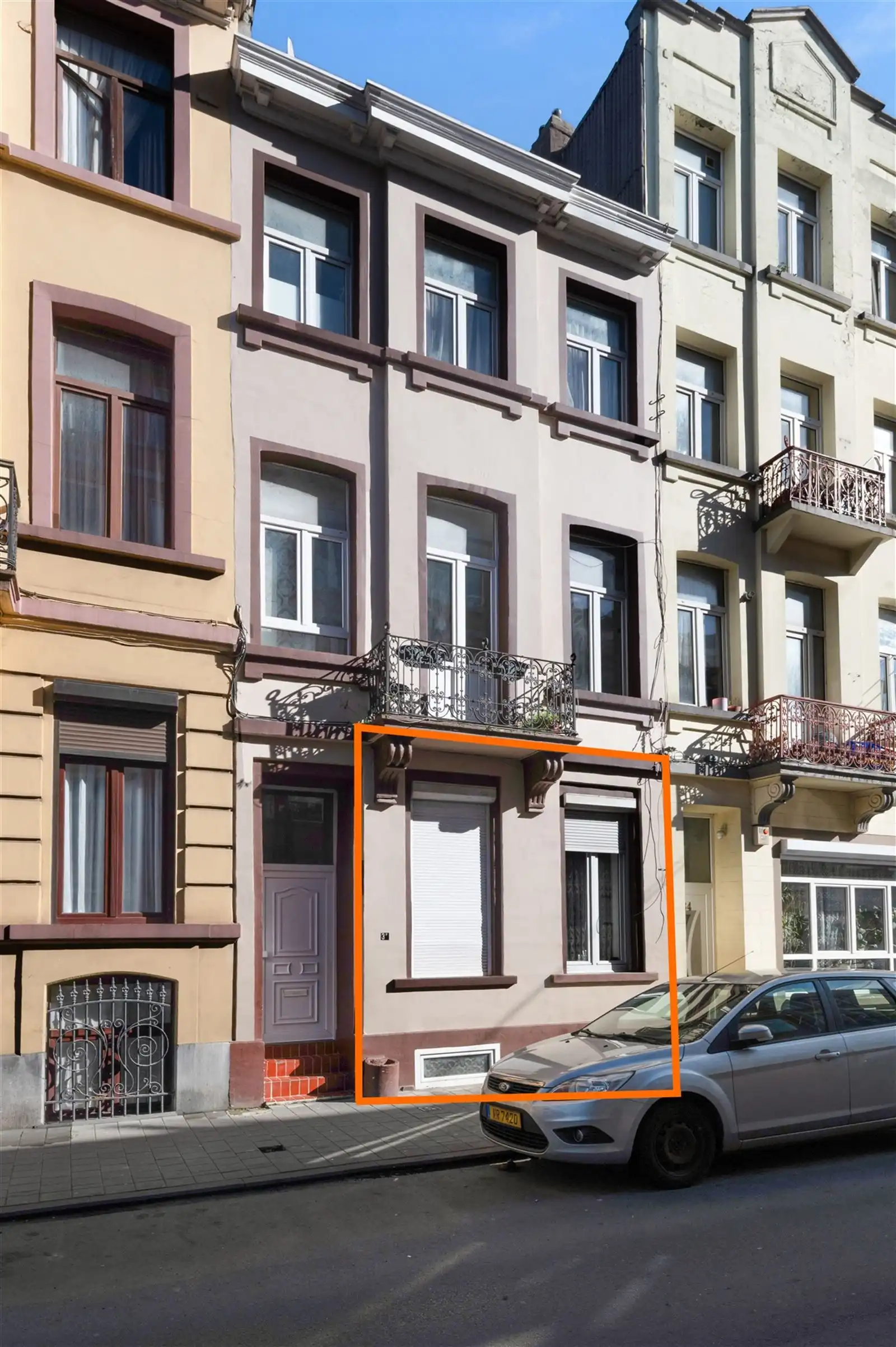 Gelijkvloersappartement met 2 grote kelders foto 14