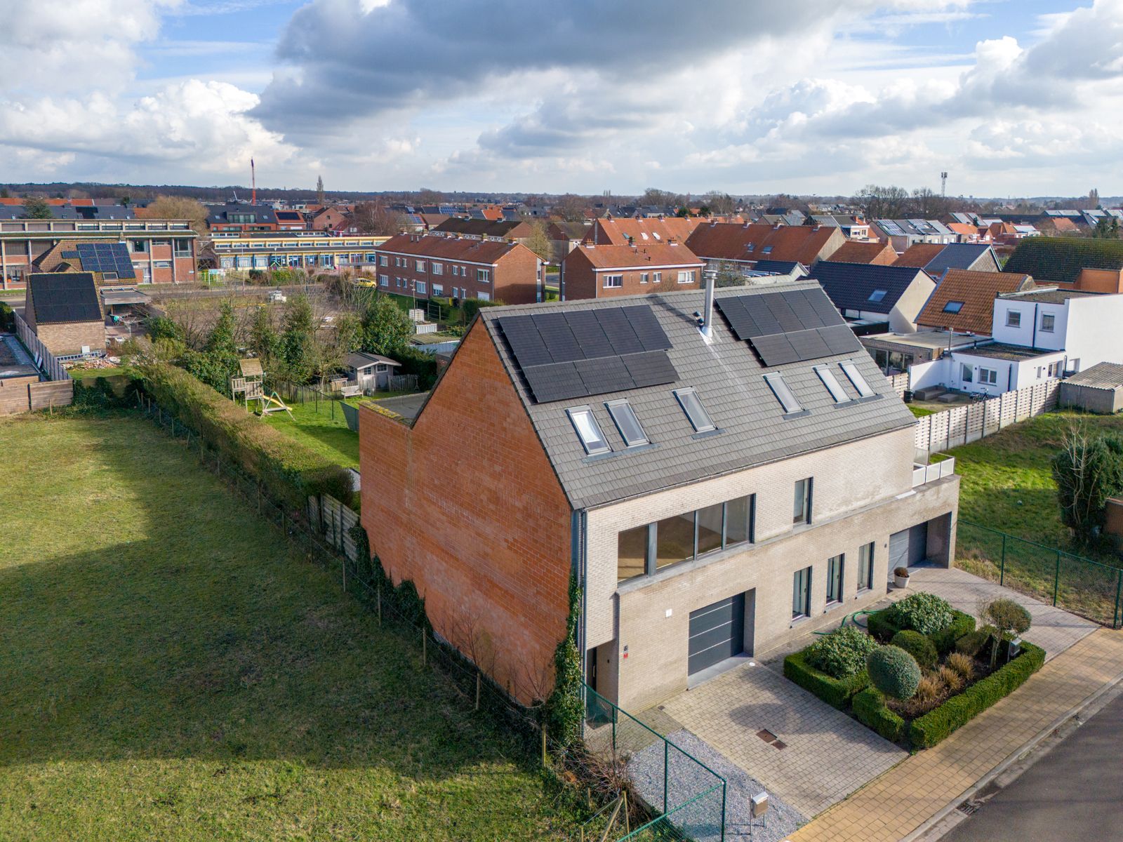 Energiezuinige woning met 3 slaapkamers en 2 badkamers. foto 20