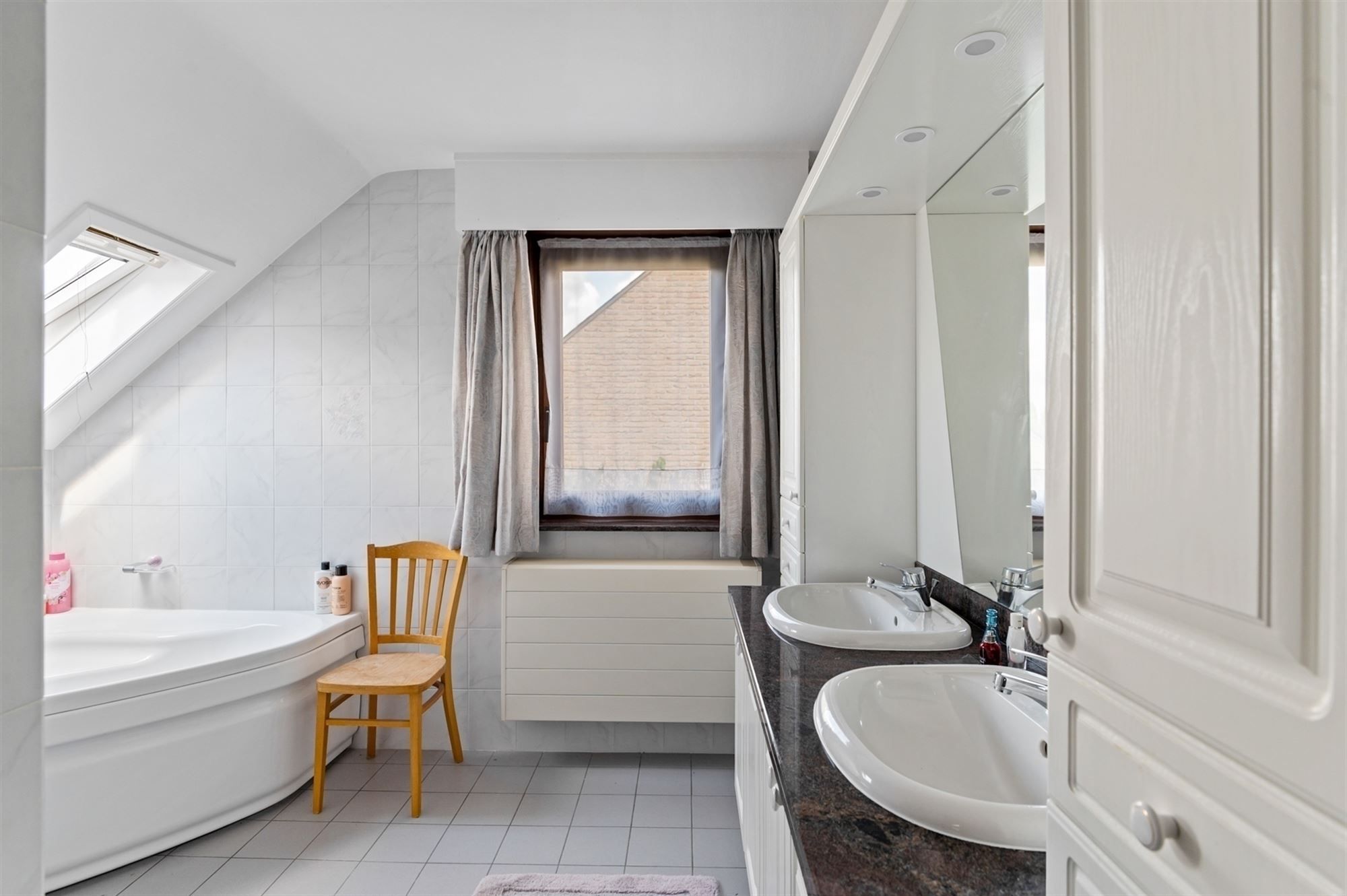 Energiezuinige woning met 4 (mogelijk 5!) SLPK te Putte foto 9