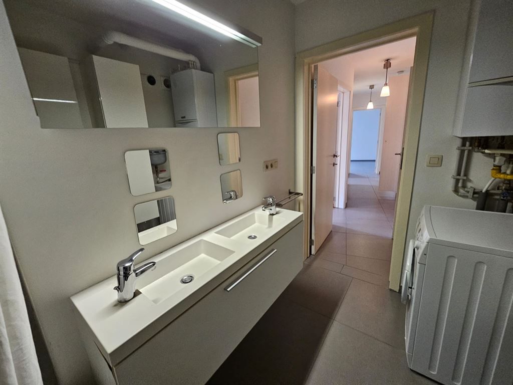 ruim 3 slaapkamer appartement foto 7