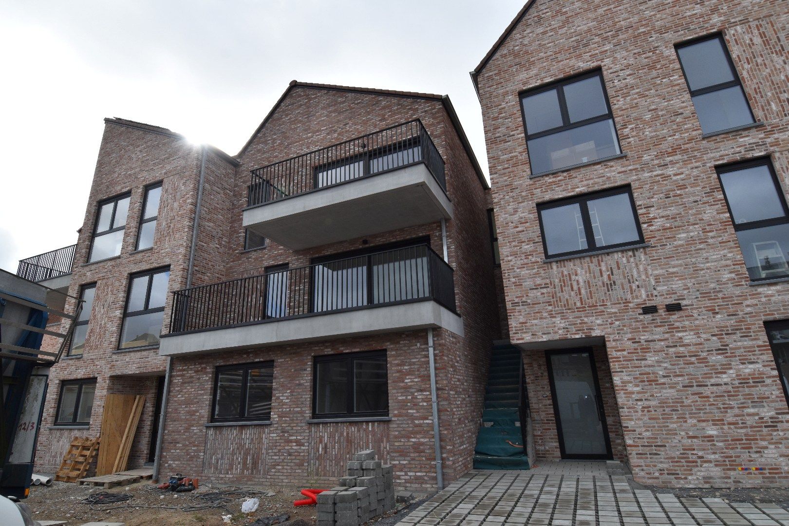 Prachtig nieuwbouw appartement met 2 terrassen in centrum Kortrijk foto 12