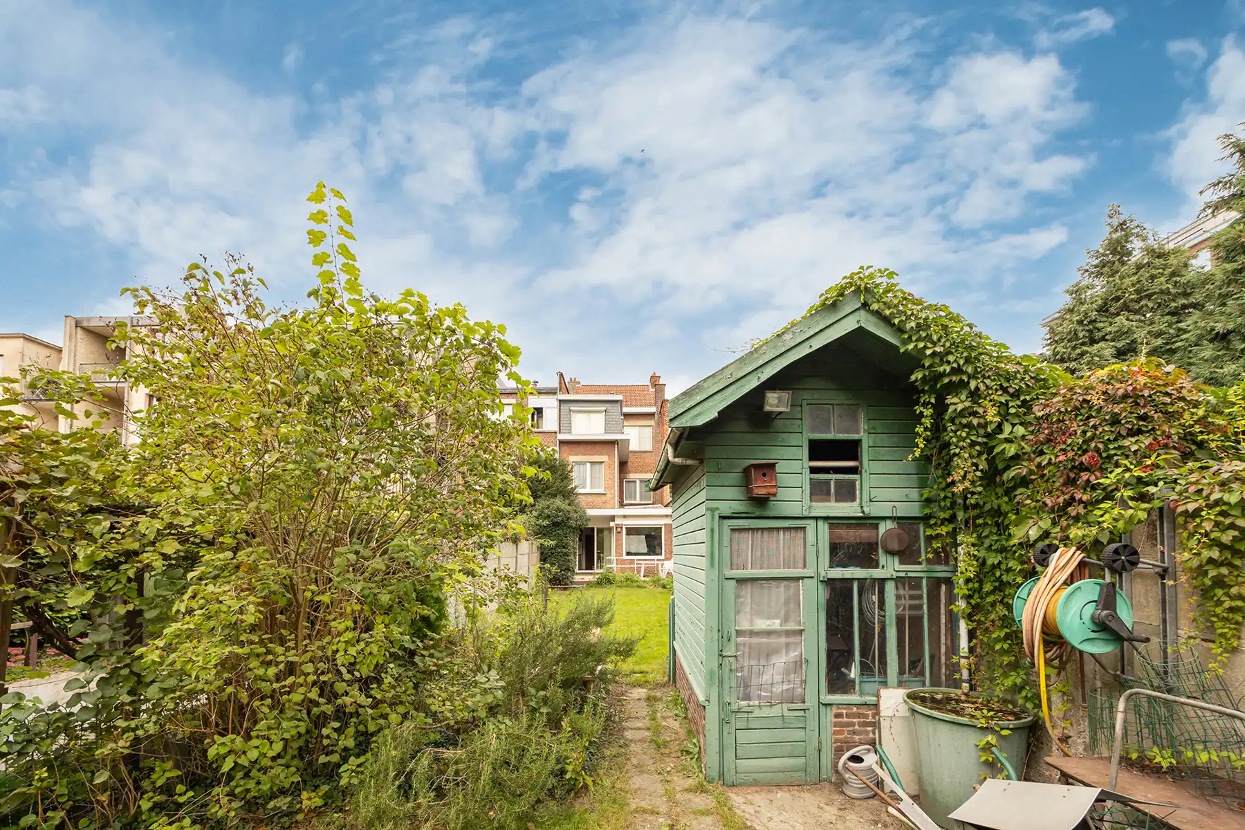 Riante, te renoveren woning op toplocatie  foto 7