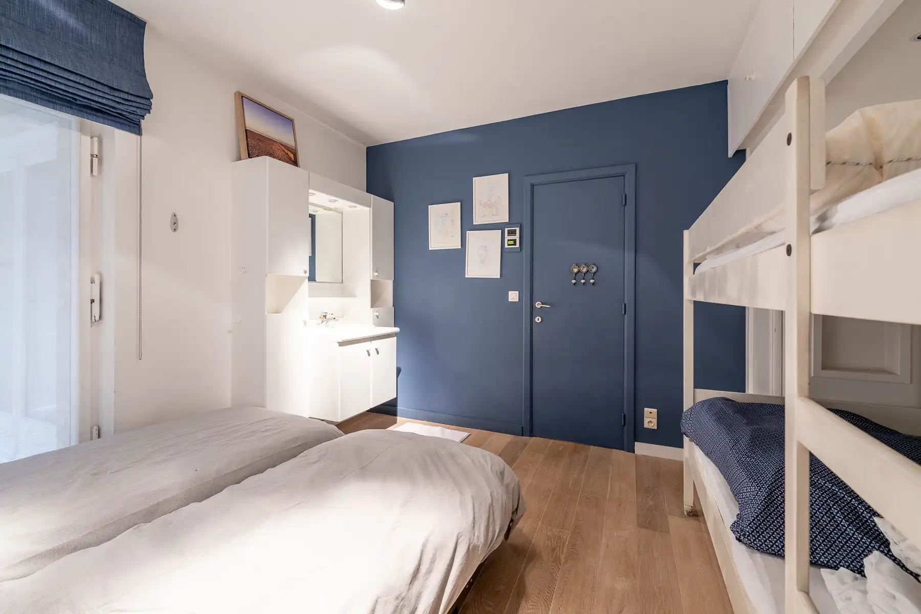 Instapklaar gemeubeld appartement met lateraal zeezicht in het Zoute foto 11