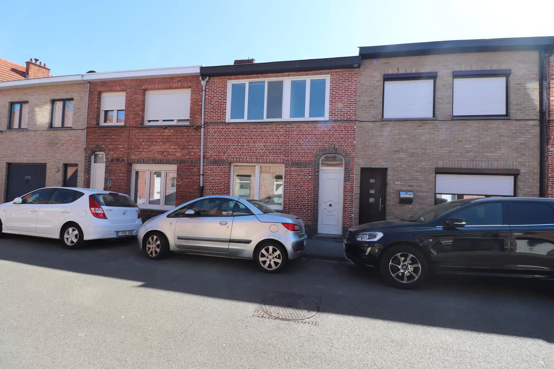 Stadswoning met 3 slaapkamers en tuin. foto {{pictureIndex}}