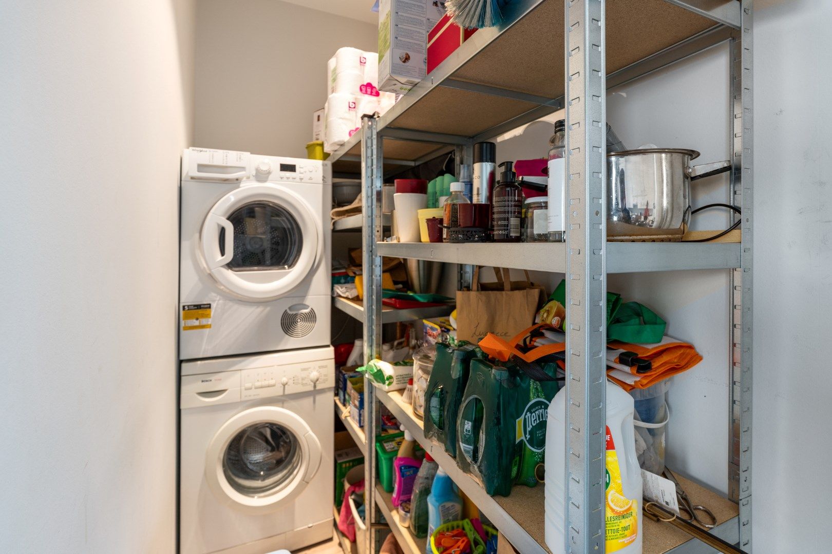 Ruime serviceflat in standingvol gebouw foto 16