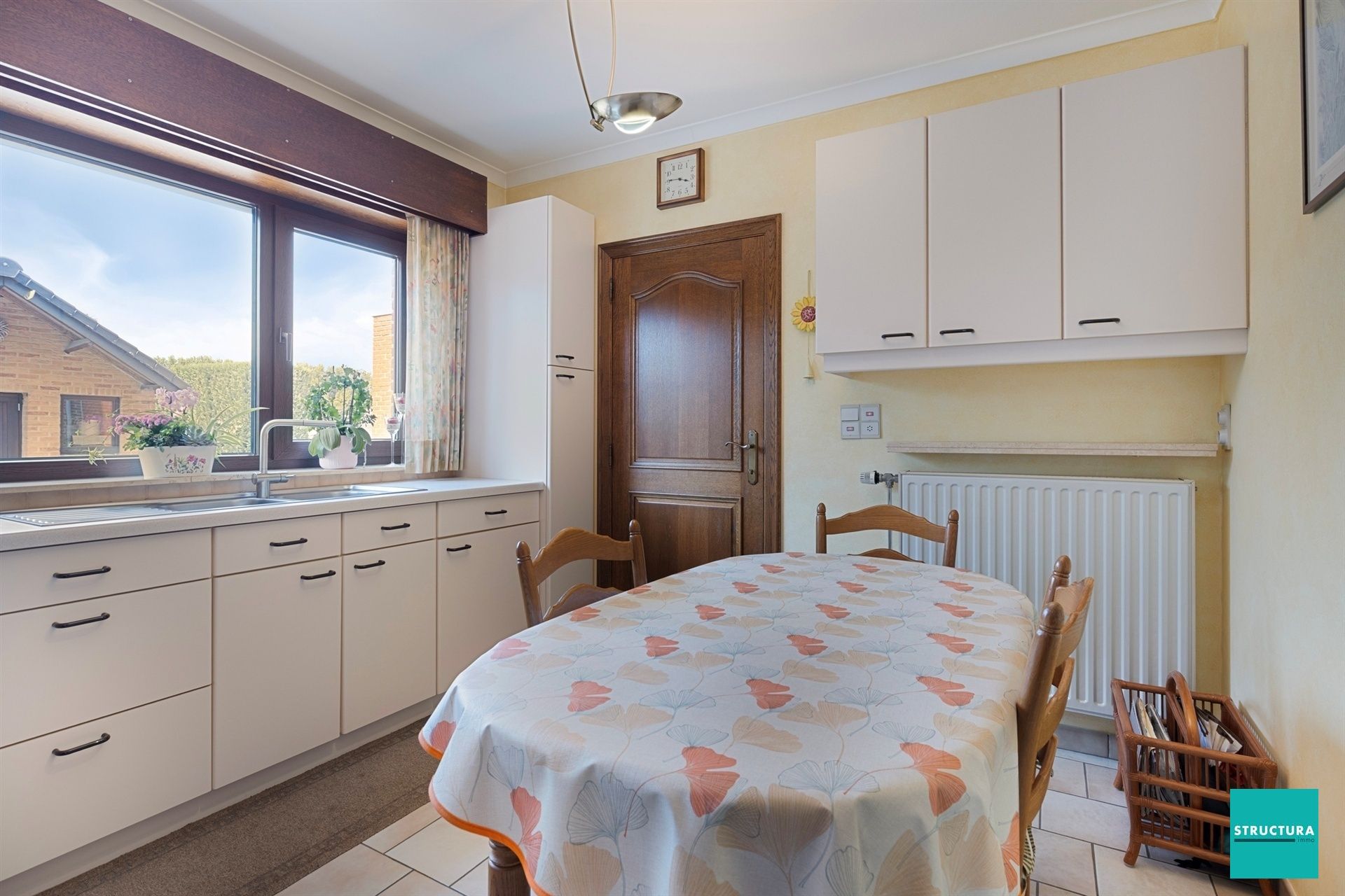 Woning met 4 kamers op terrein van 11a49ca foto 7