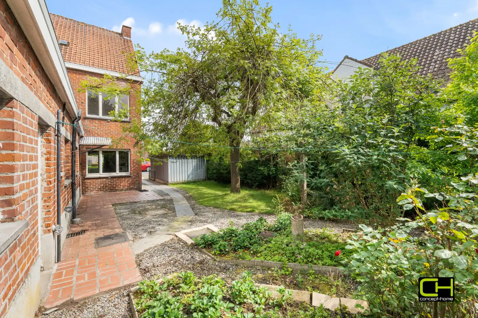 Te renoveren woning met tal van mogelijkheden in rustige, groene omgeving te Landegem foto 2