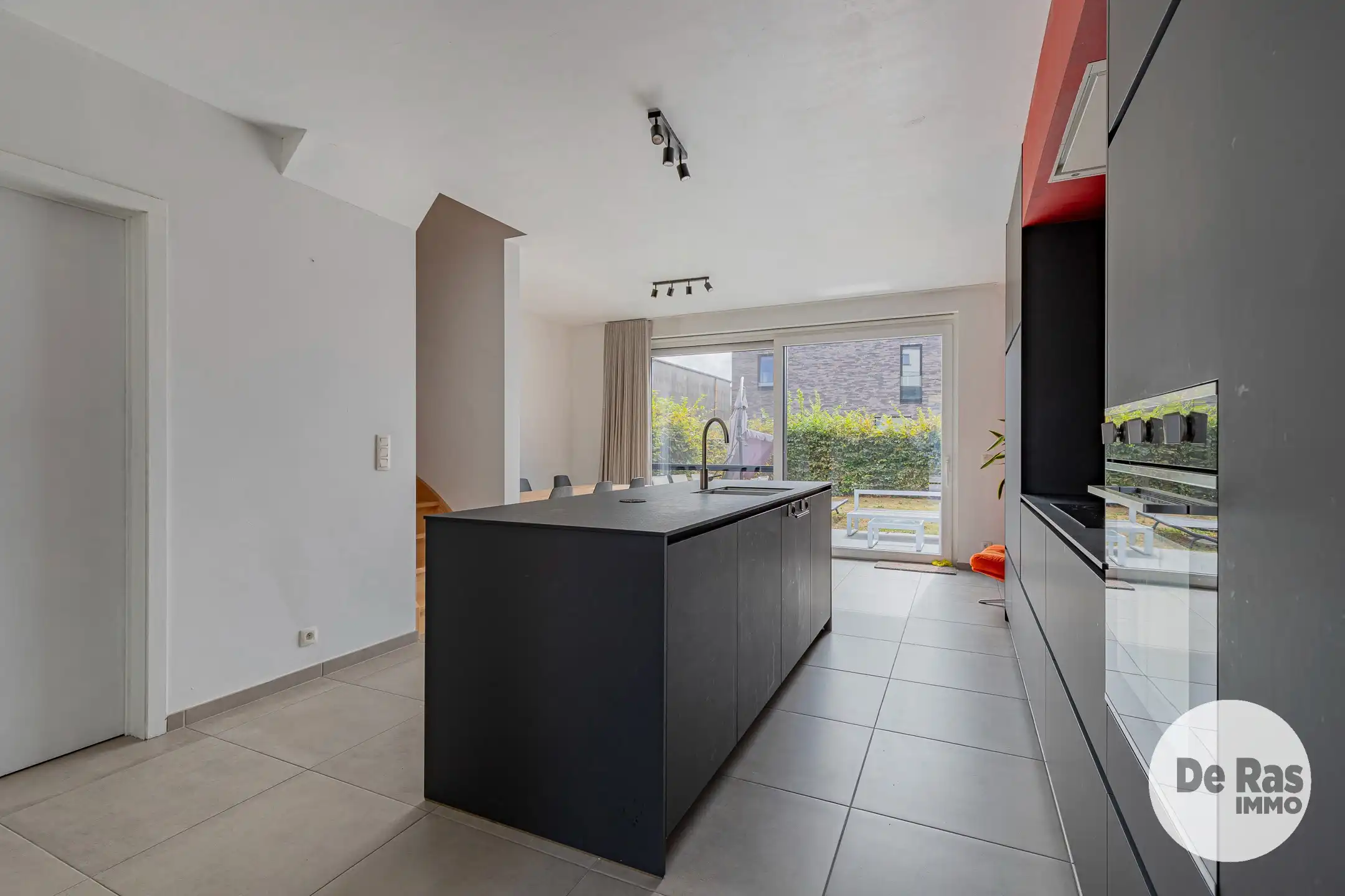 GENT - Recente woning met 3 slpks, berging en staanplaats foto 4