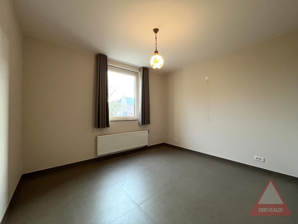 Zonnebeke – Appartement met 2 slaapkamers, garage en zicht op het kasteelpark foto 12