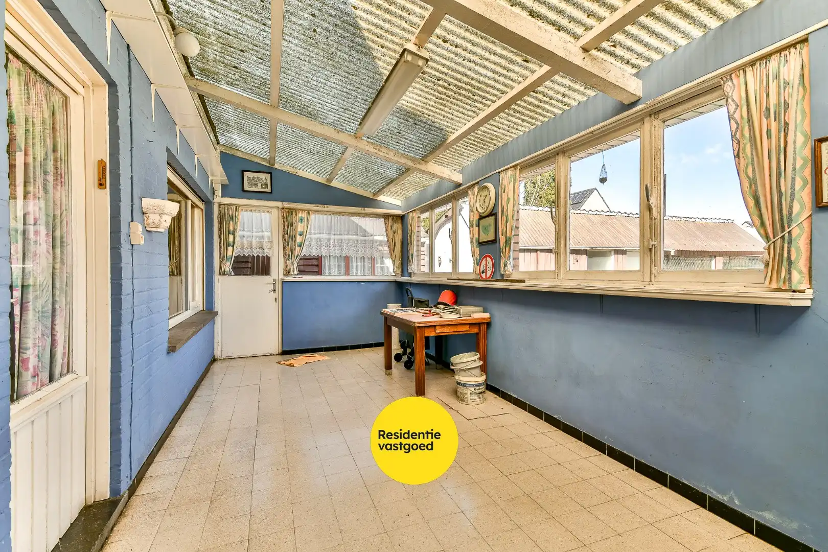 Te renoveren halfopen bebouwing met tuin en groot potentieel foto 7