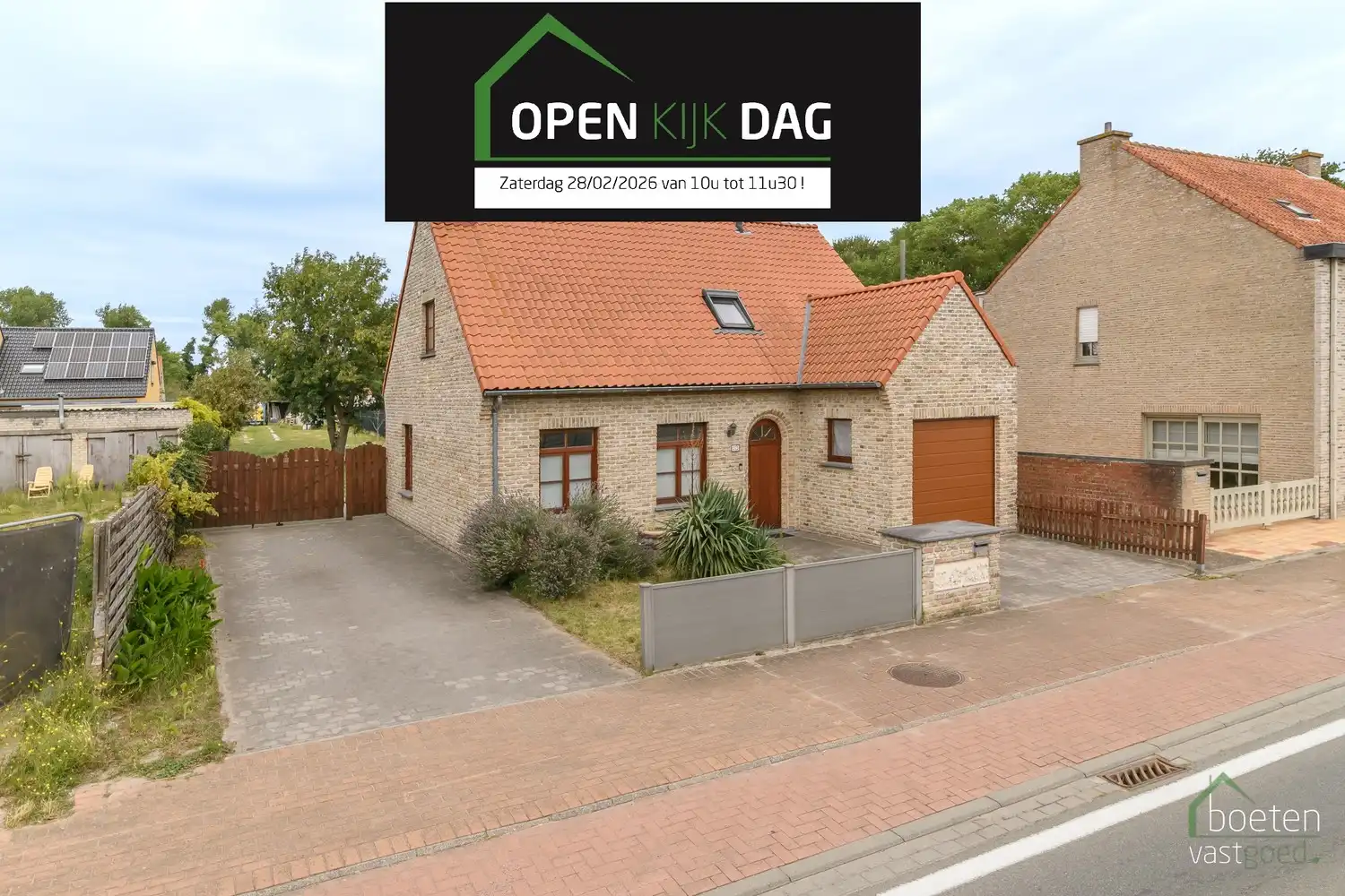 DE PANNE: Charmante woning met 5 slaapkamers, 2 badkamers en ruime tuin op 1.250m² totale grondoppervlakte. foto {{pictureIndex}}