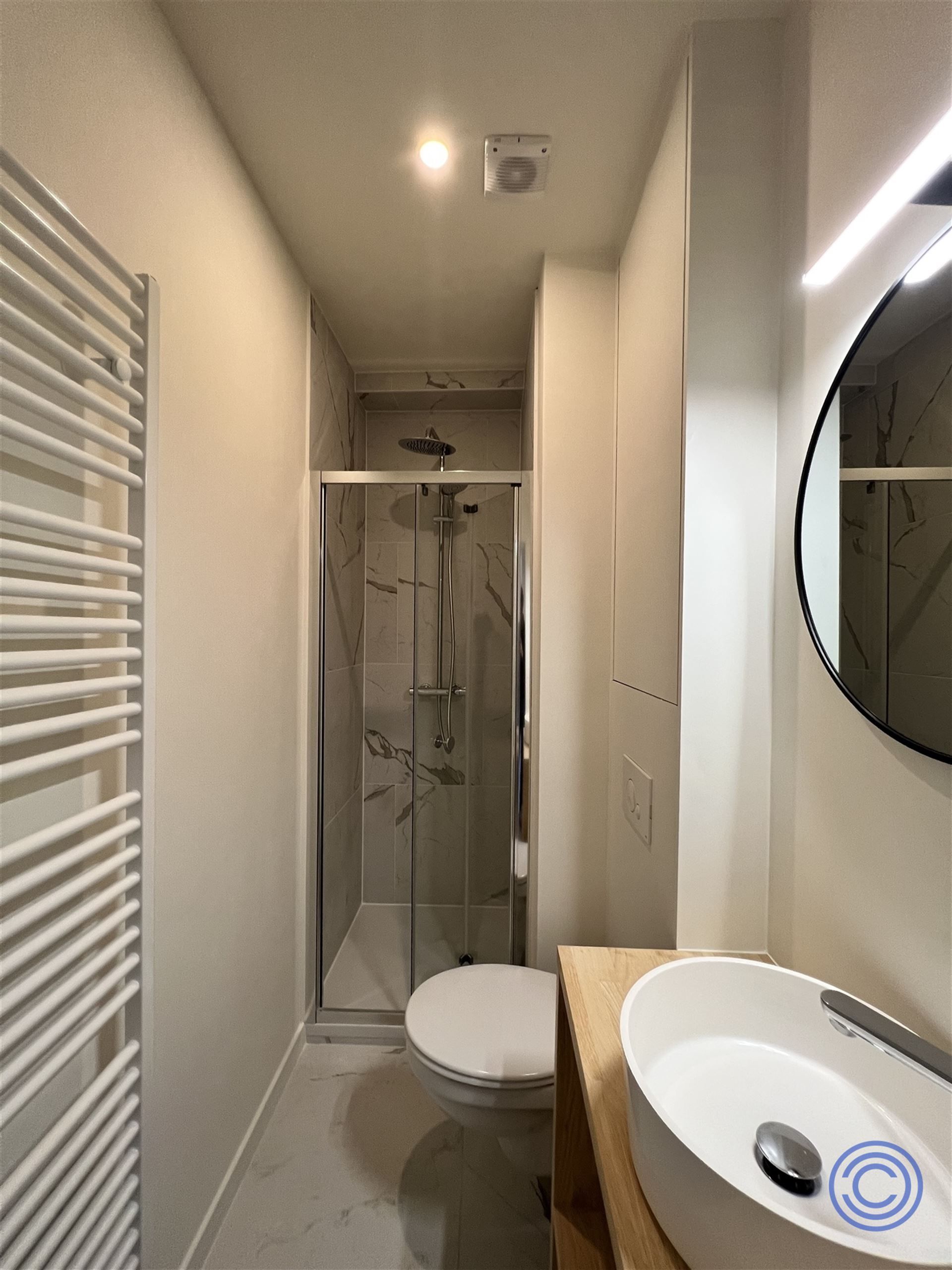 OPBRENGST:18 gerenoveerde studio's + kelder! foto 7