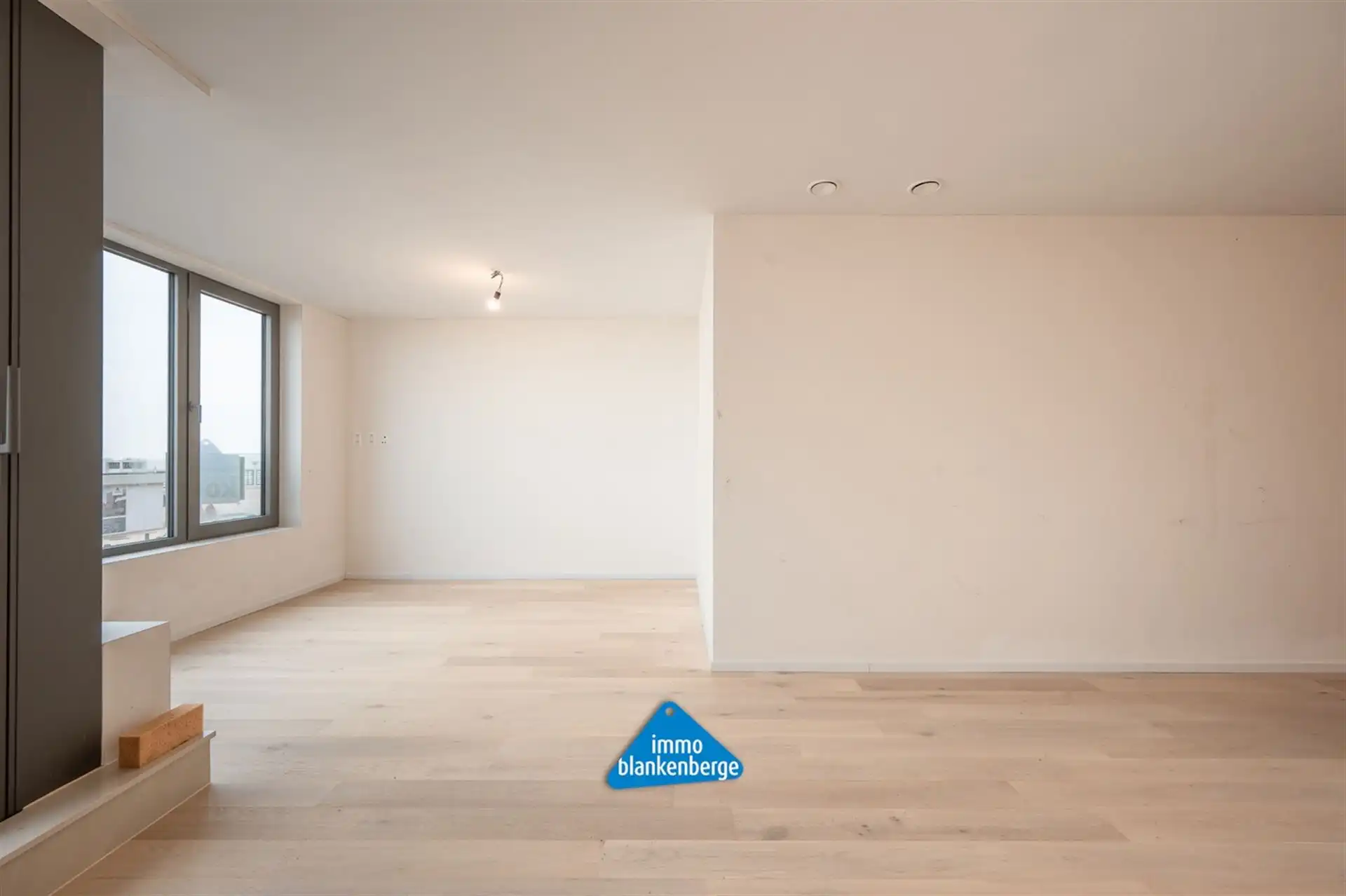 Uniek 2 slaapkamerappartement in Residentie Pier foto 6
