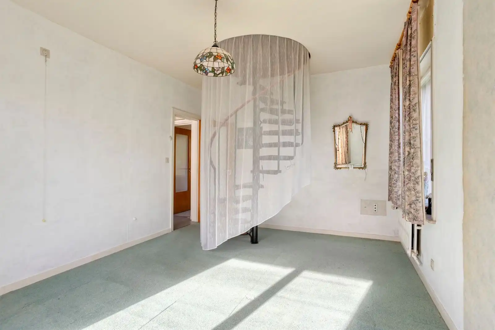 Woning met 4 slaapkamers te koop foto 16