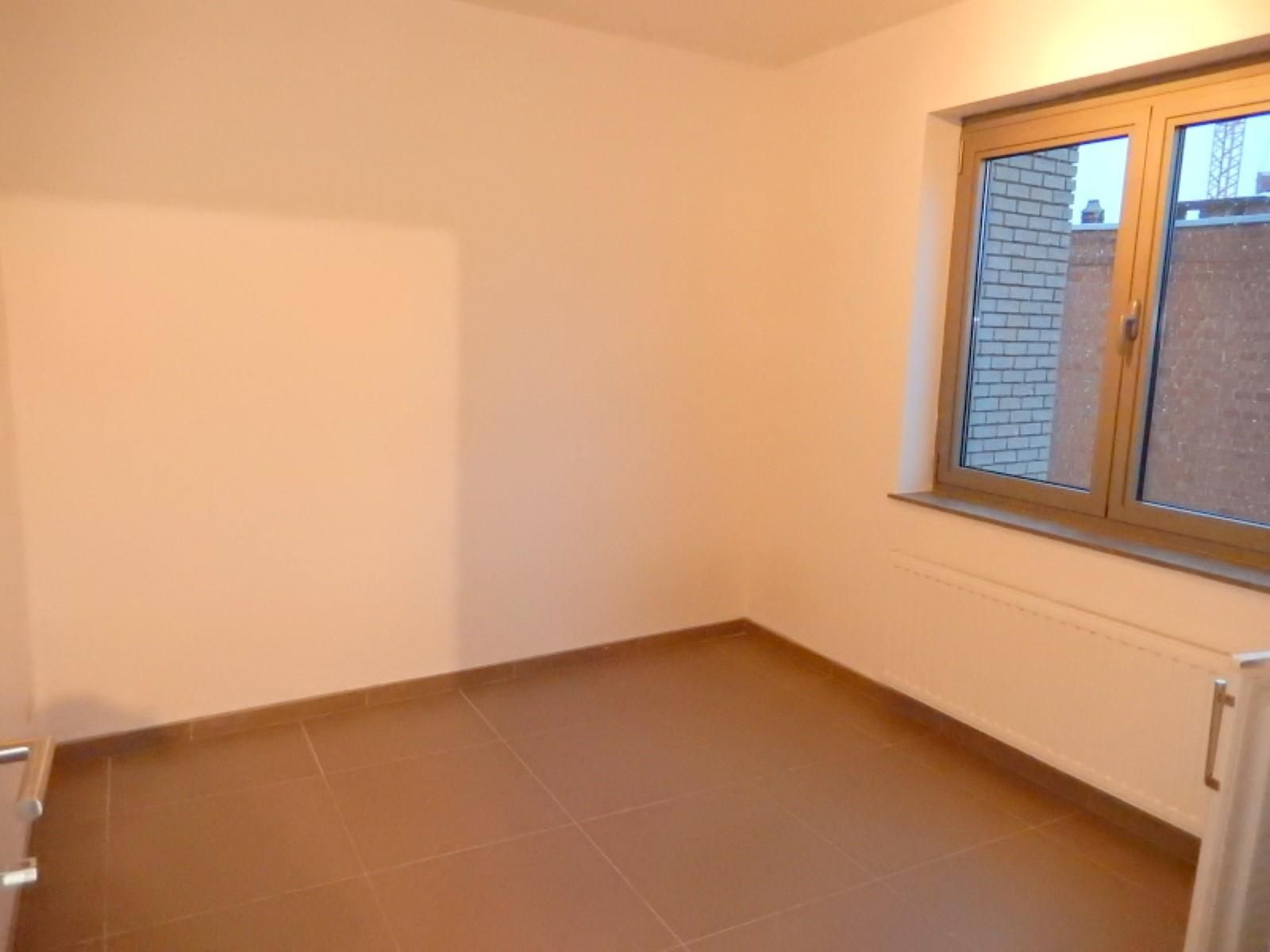 Gezellig 2-slaapkamer app. in het hartje van Erembodegem foto 17