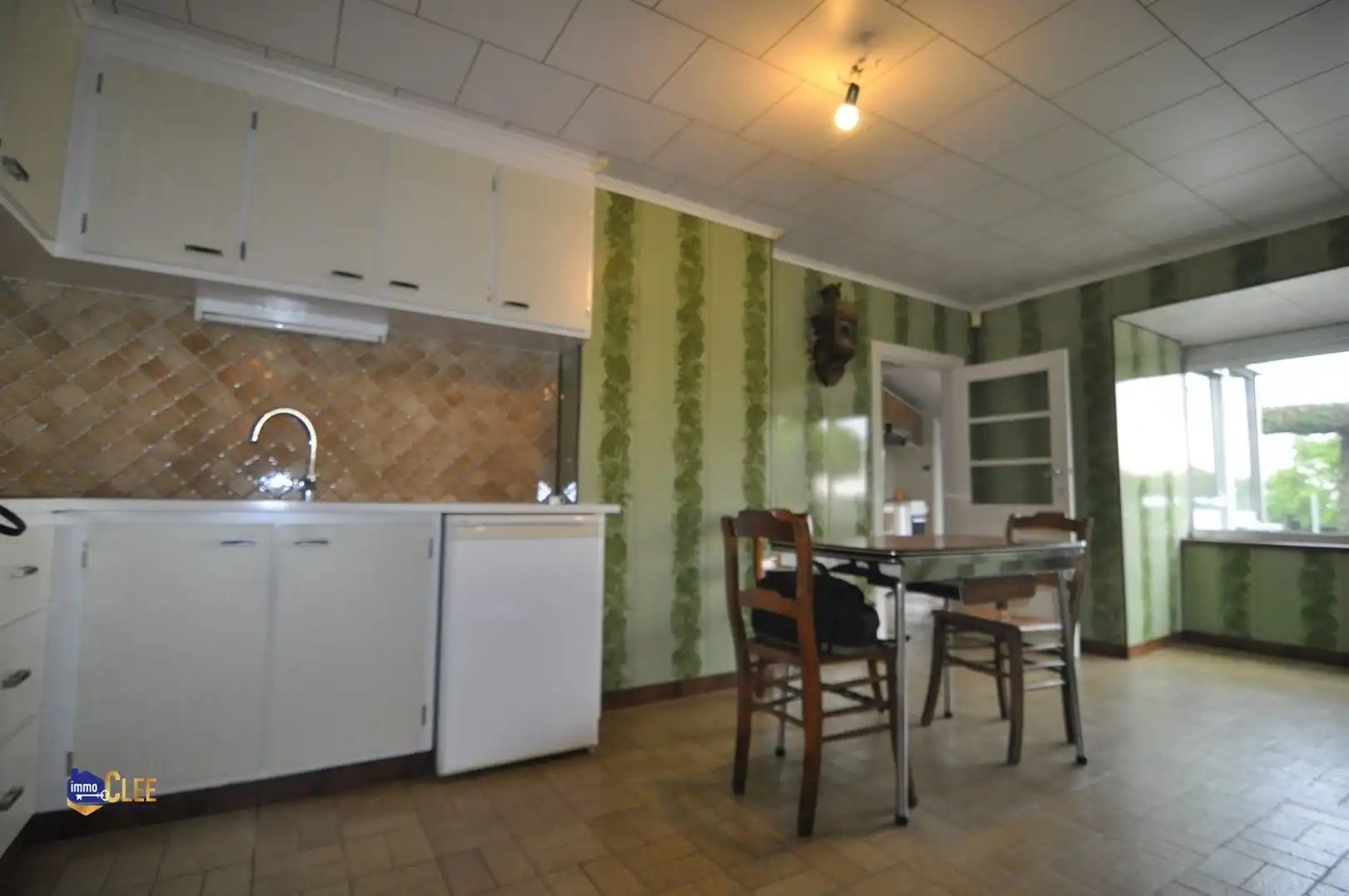 Karaktervolle driegevelwoning met ruime tuin van 30 are nabij Waremme foto 11