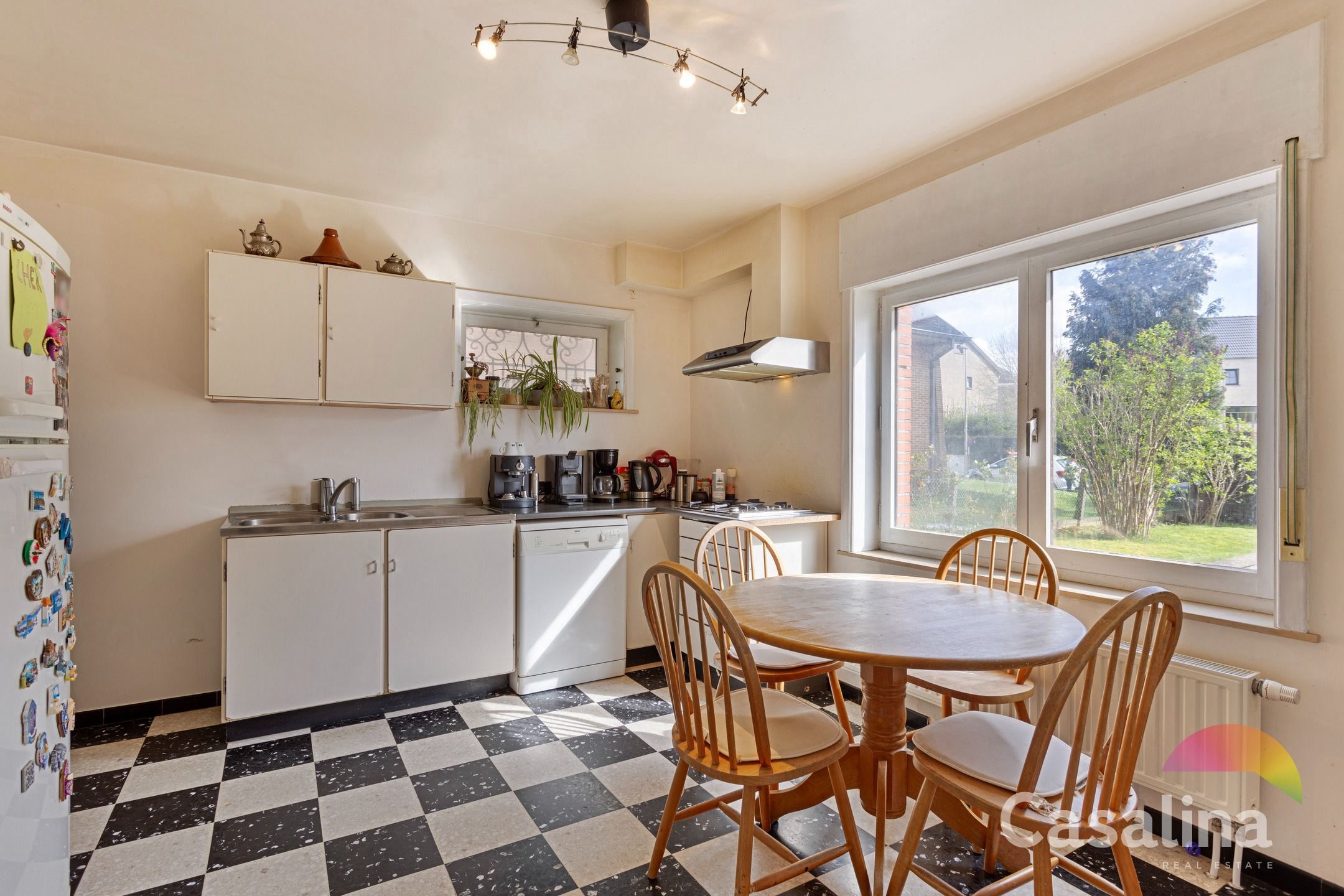Viergevelwoning van 209m² met tuin foto 10