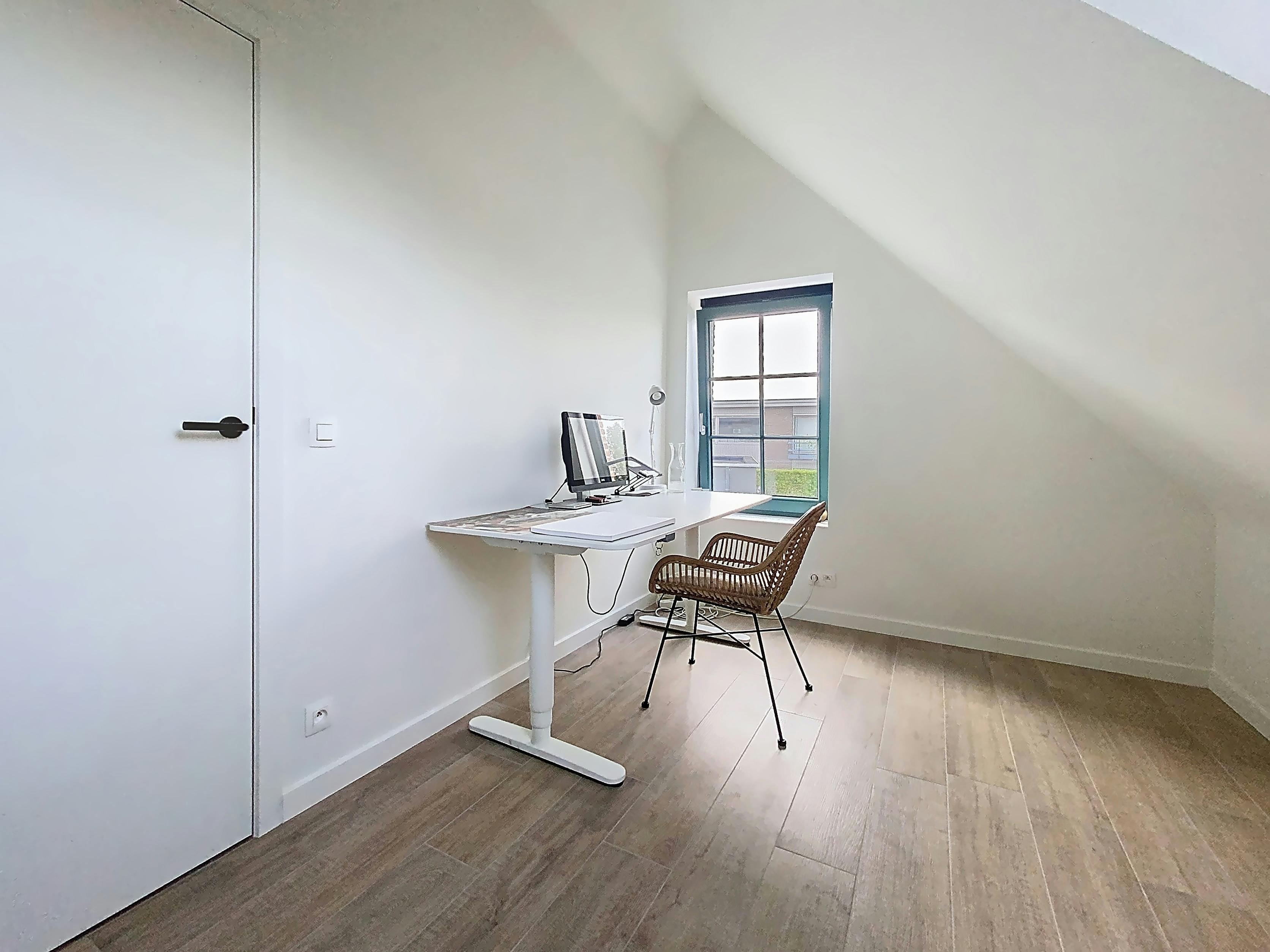 Prachtige nieuwbouw met landelijk karakter en 3 slaapkamers foto 11