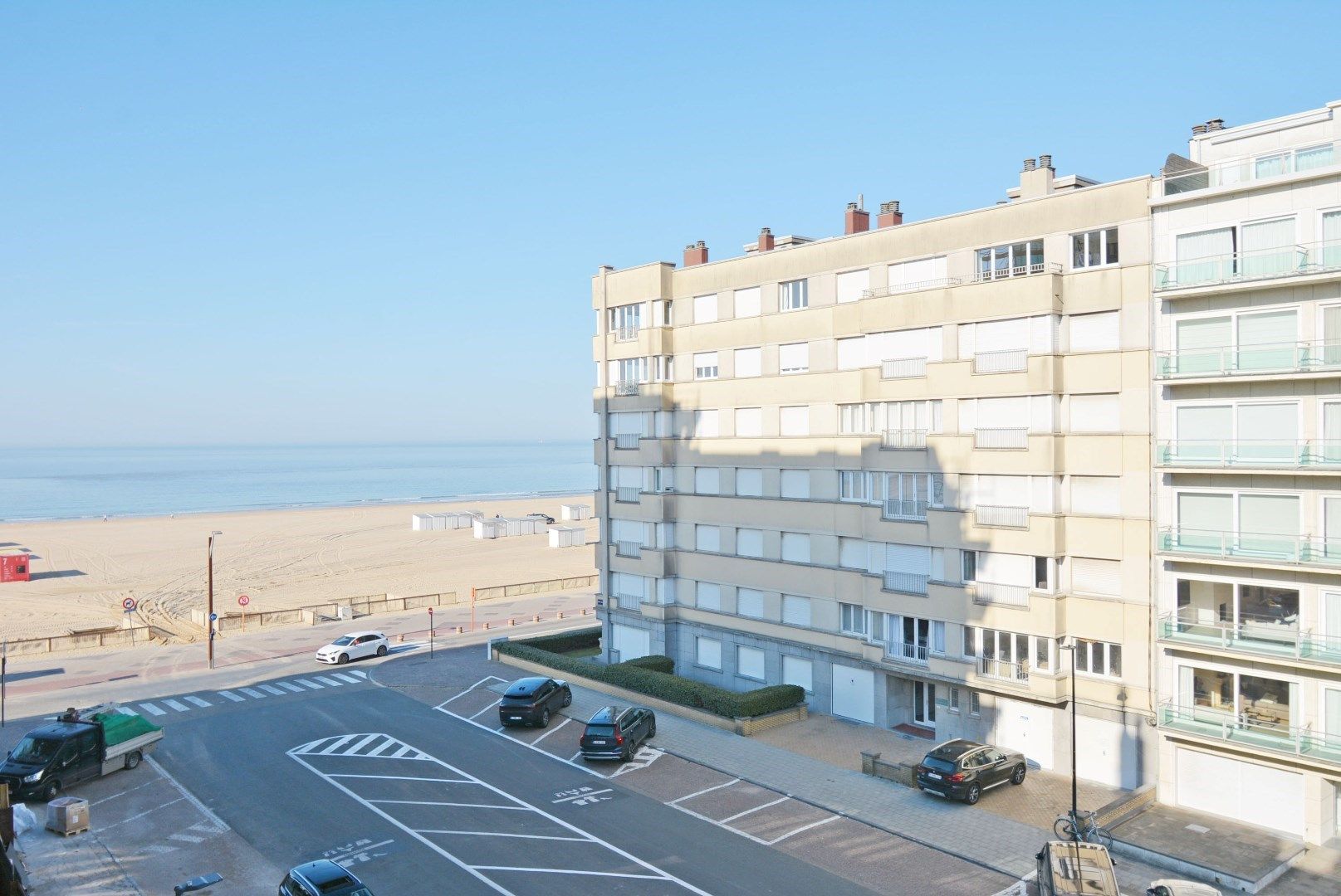 ()=>{if(producerUpdateValueVersion(node),producerAccessed(node),node.value===ERRORED)throw node.error;return node.value} Meerlaan 145 -/42 - 8300 Knokke-Heist