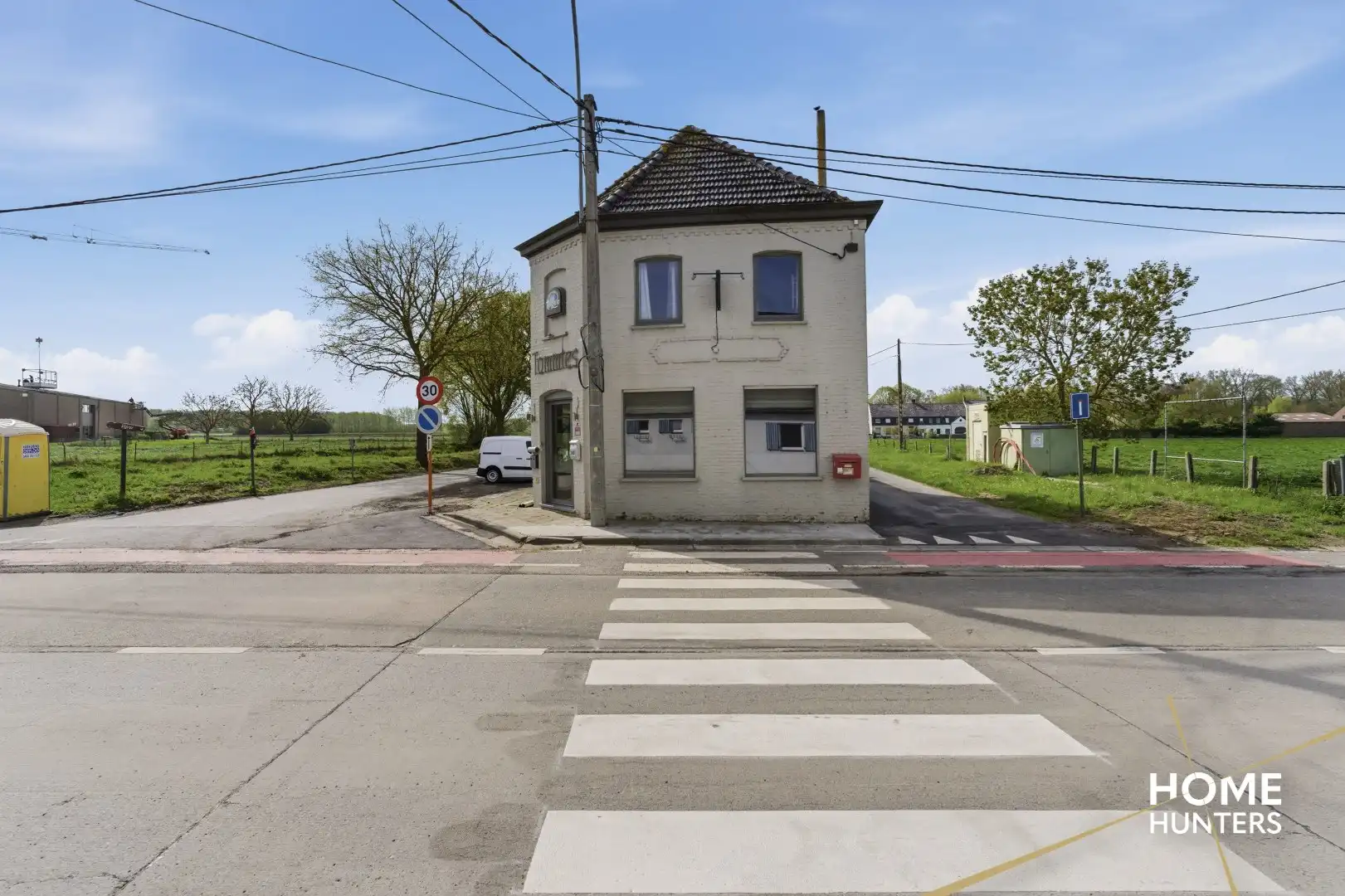 Unieke horecakans met enorme visibiliteit en potentieel – De Tommies, Dikkebusseweg 341 foto 32