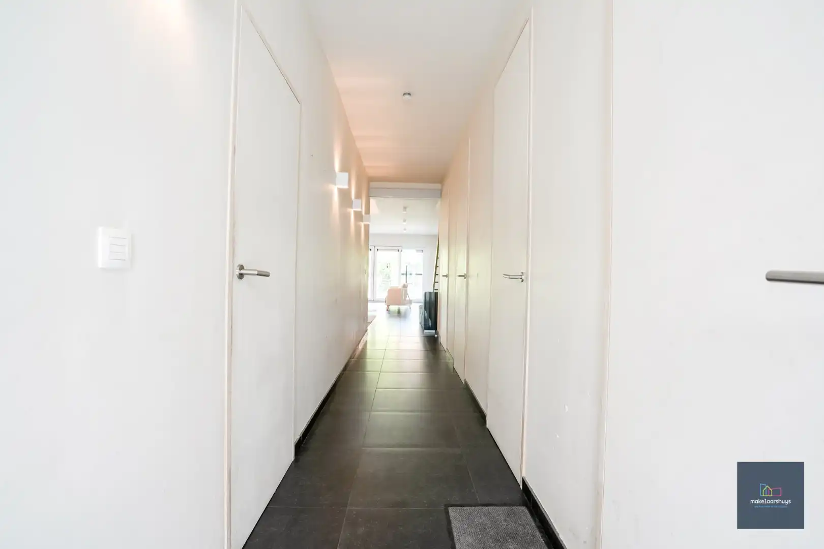 Topper : Ruime gezinswoning met 5 slaapkamers en tuin foto 10