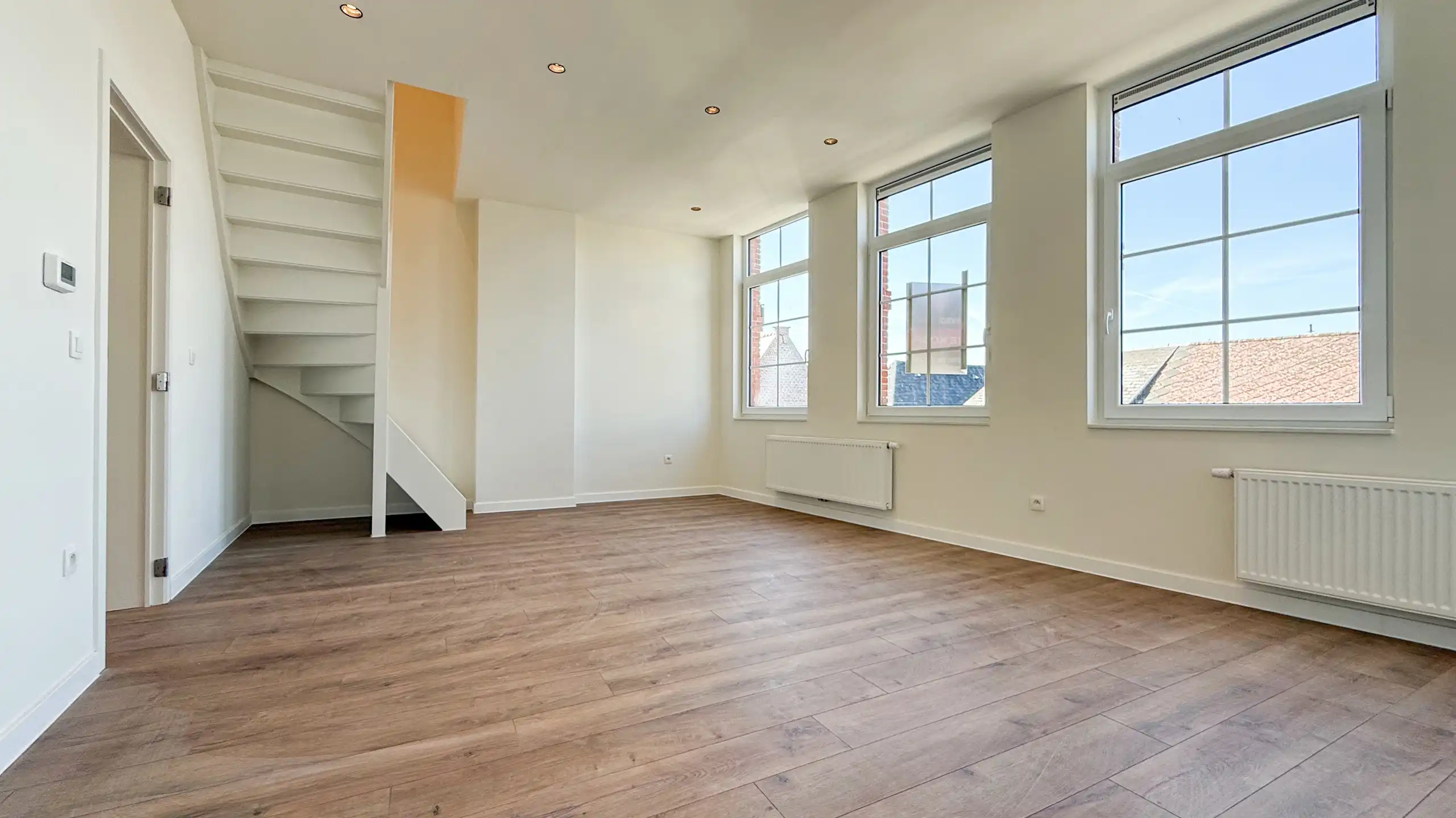 Unieke investeringspand, volledig vernieuwd, handel+ 2app! foto 49